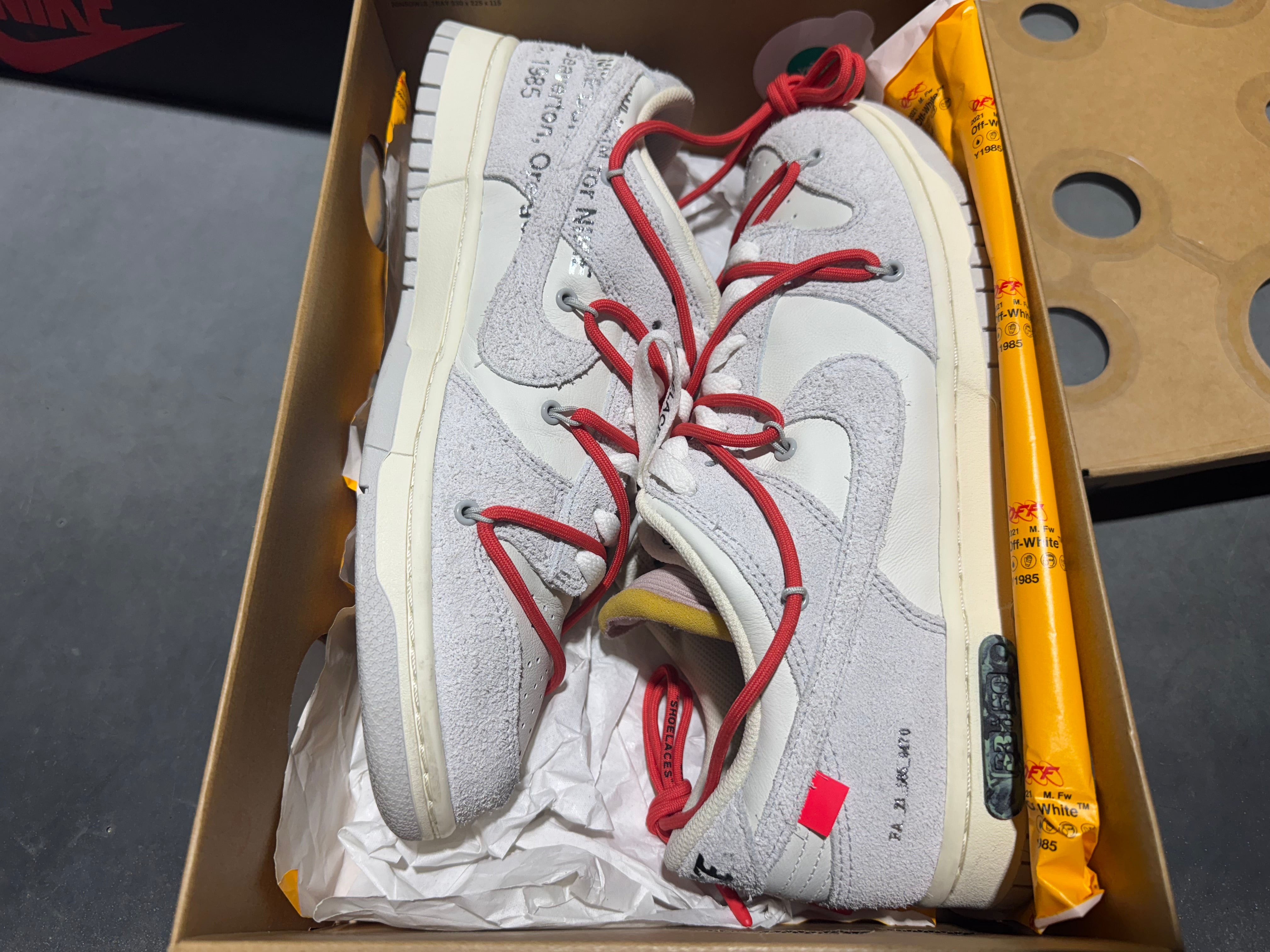 Nike Dunk Low - Off-White Lot 33 Size 10
