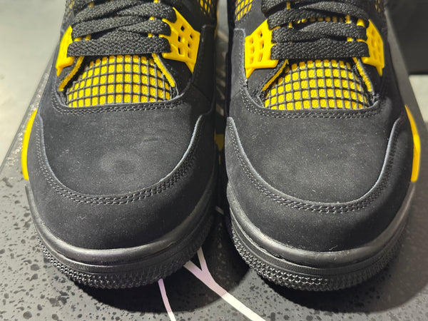 Air Jordan 4 Retro - Thunder 2023 Size 10.5