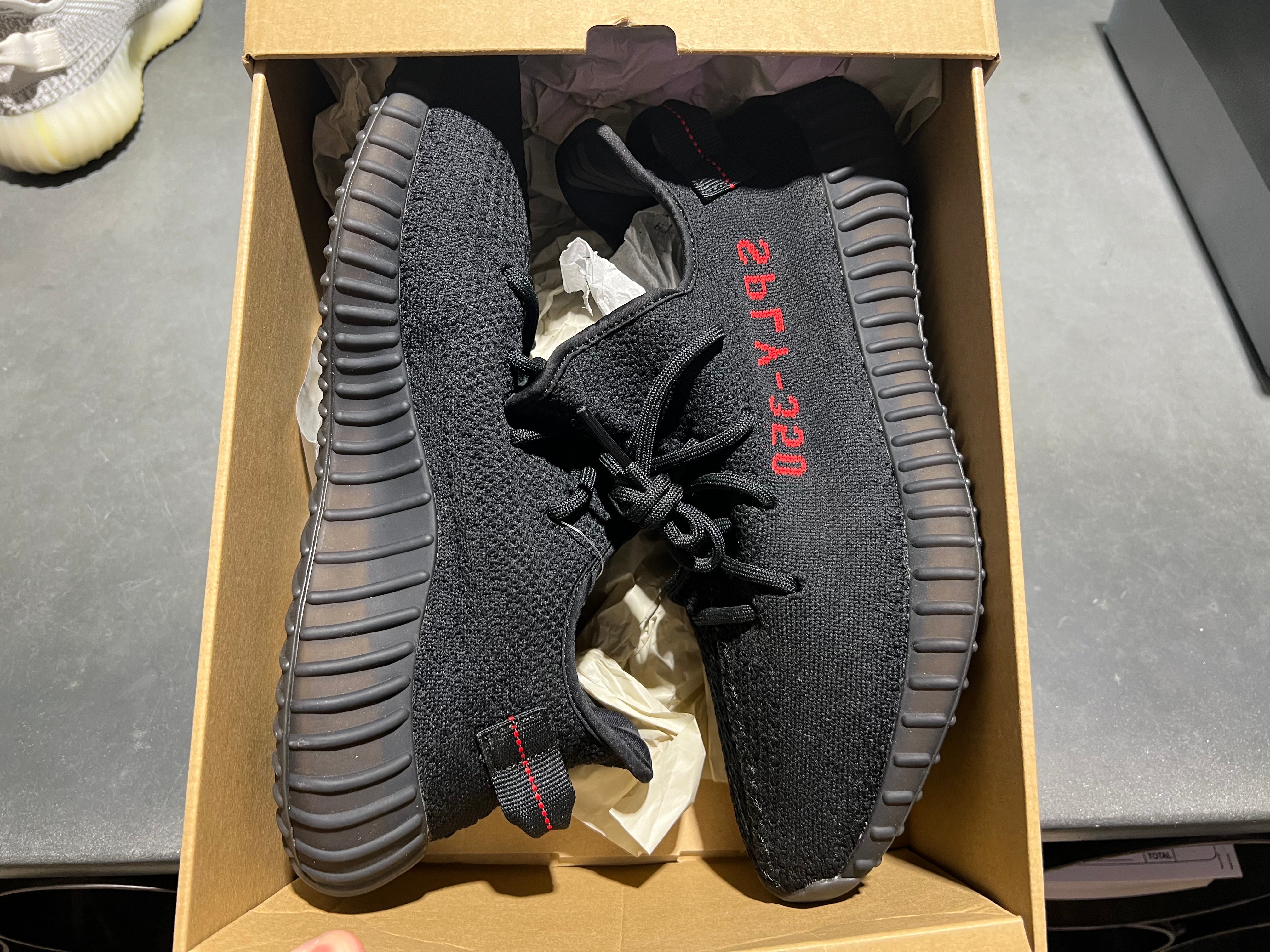 adidas Yeezy Boost 350 V2 - Black Red Size 9