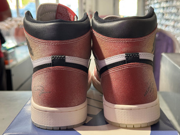 Air Jordan 1 Retro High OG SP - Trophy Room Size 9.5