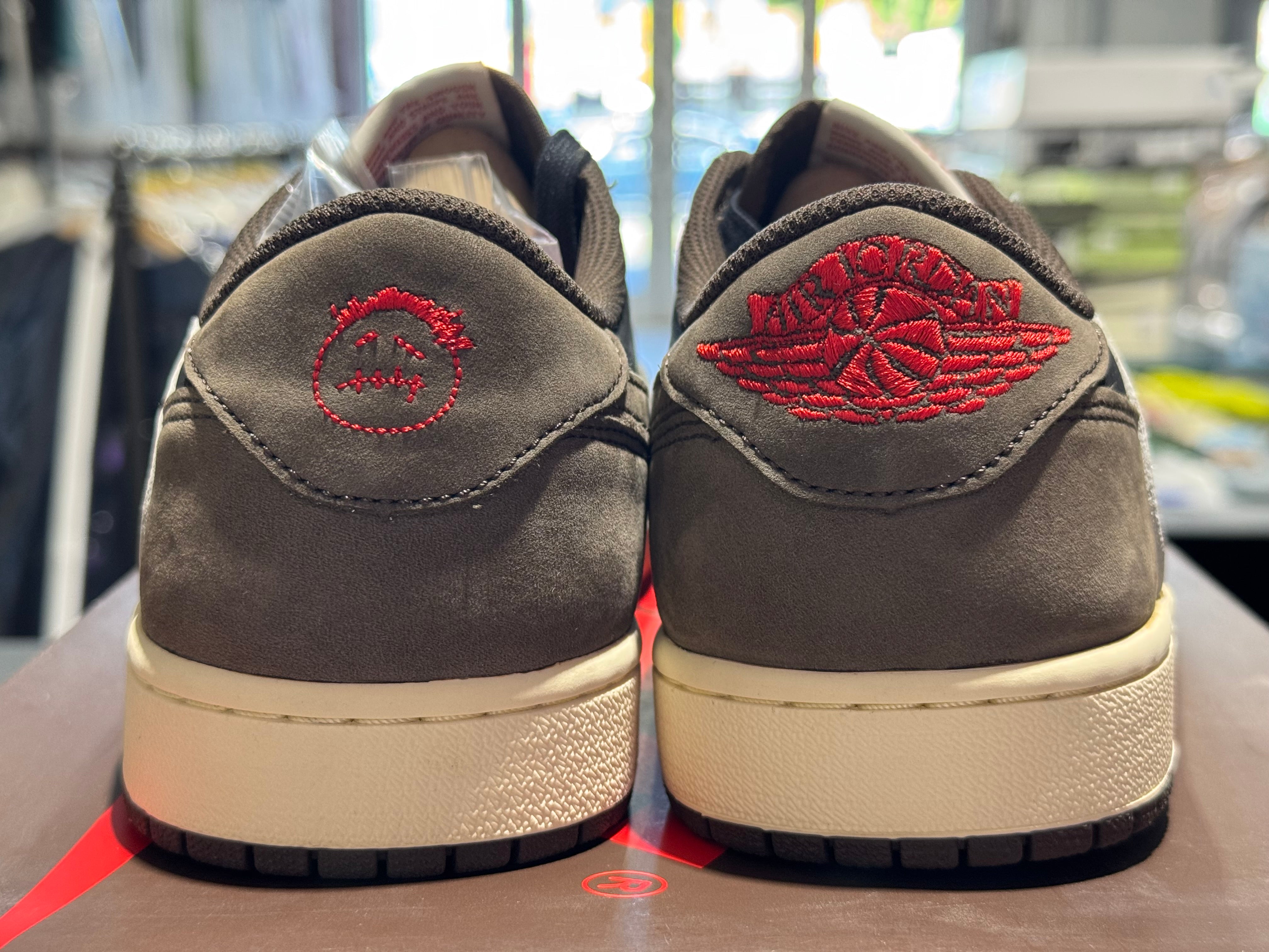 Air Jordan 1 Low OG SP T - Travis Scott/Mocha Size 11