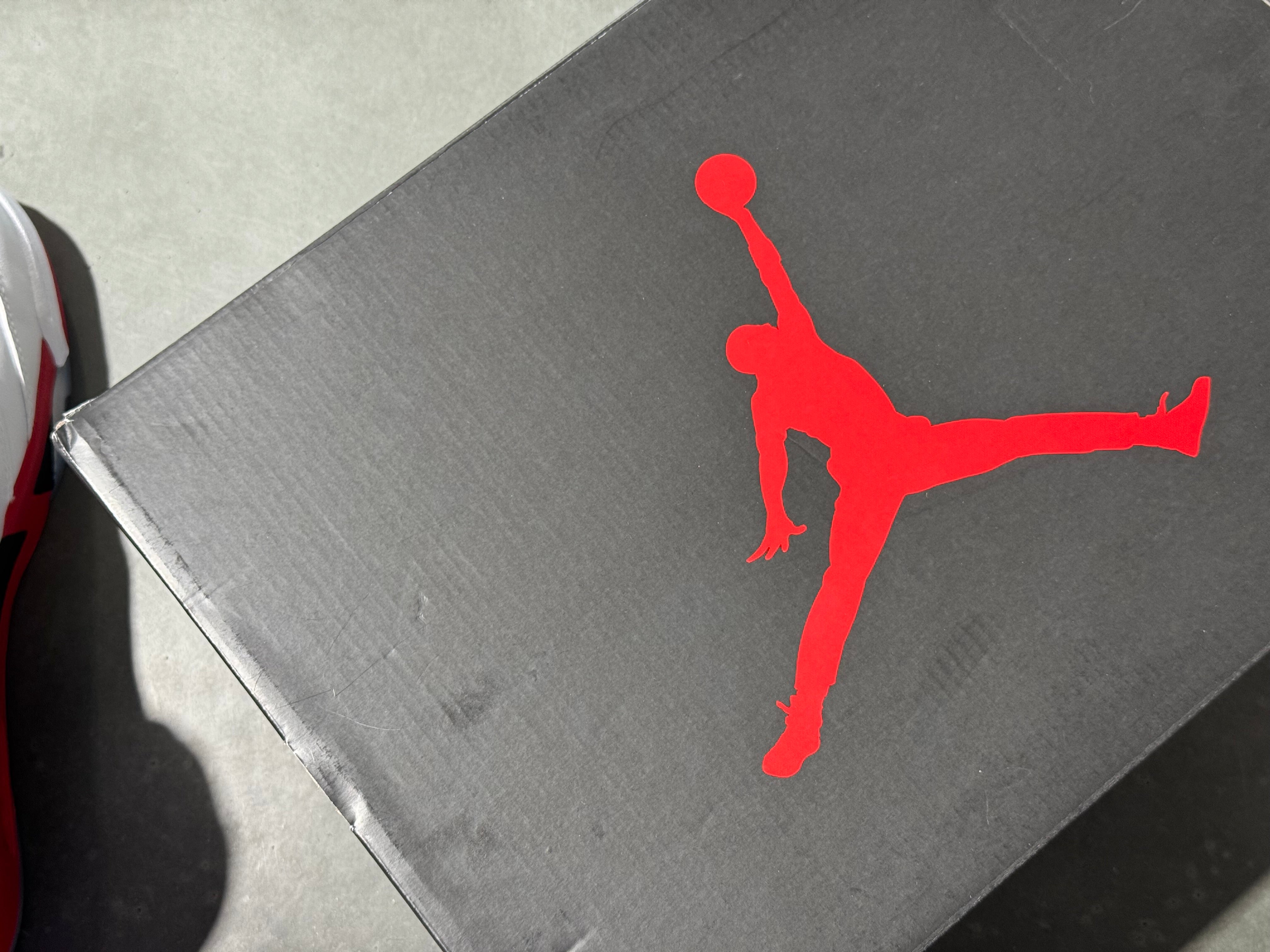 Air Jordan 5 Retro - Fire Red/Black Tongue 2025 Size 11.5