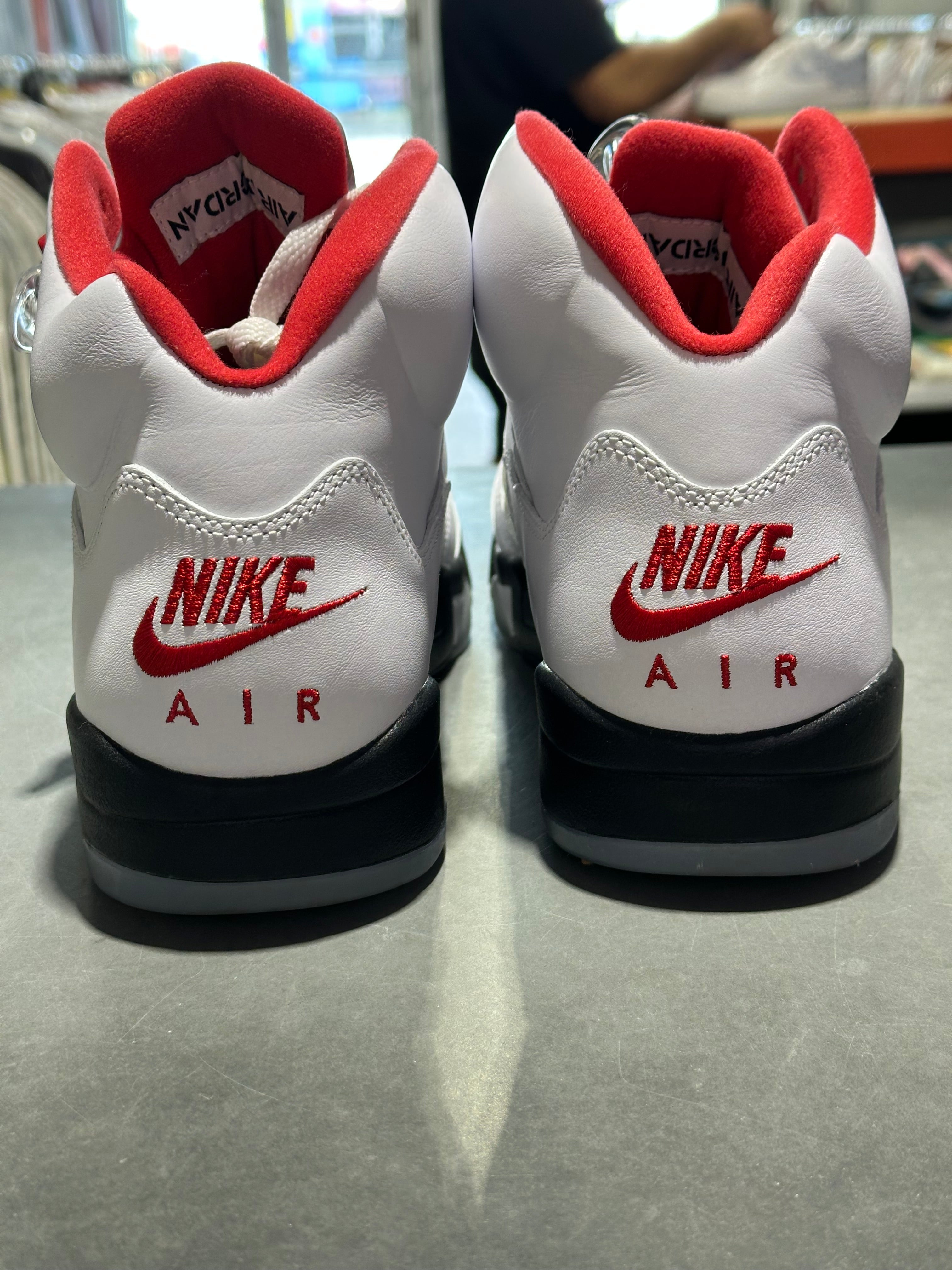 Air Jordan 5 Retro - Fire Red Silver Tongue 2020 Size 11.5