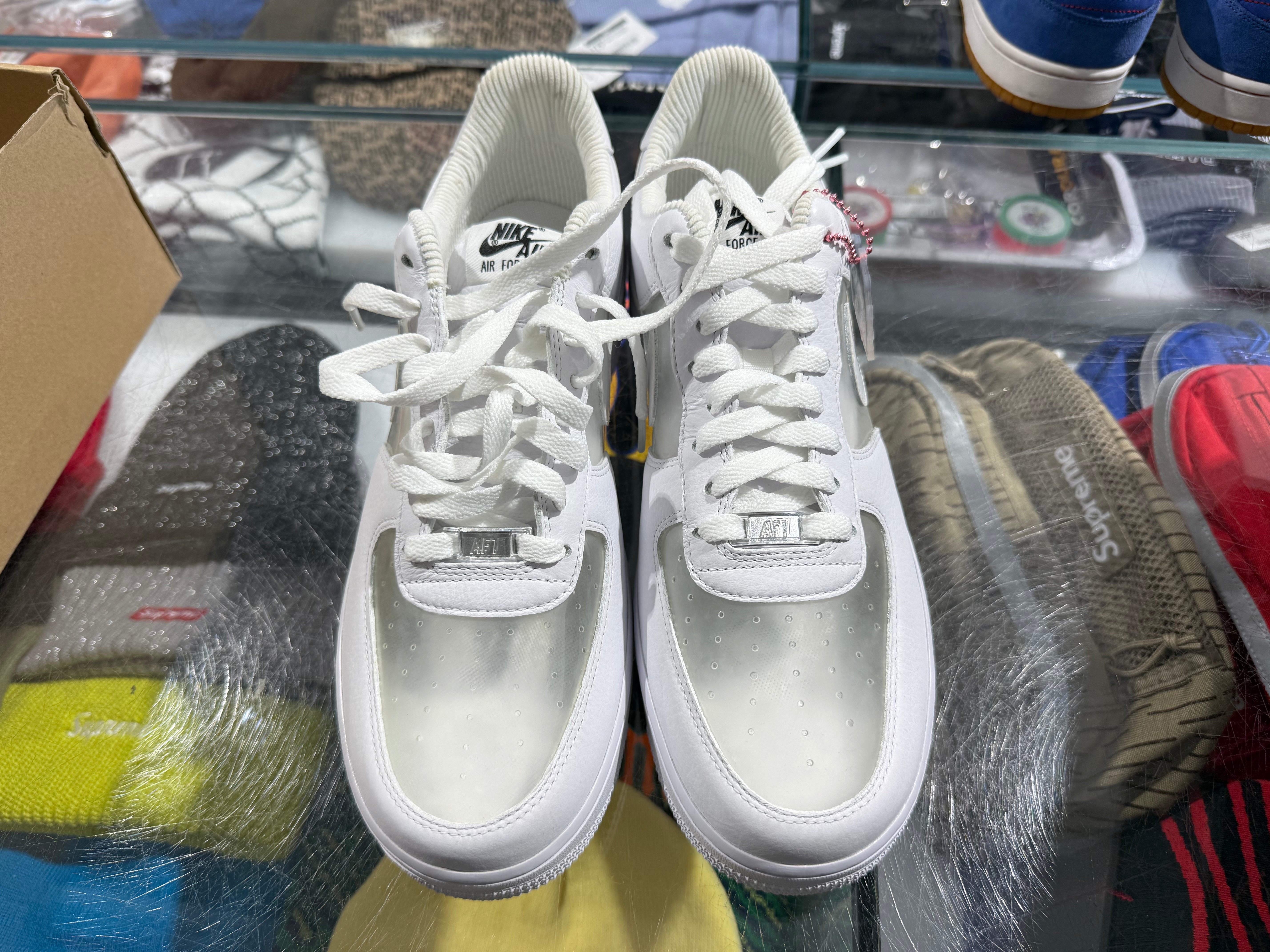 W Nike Air Force 1 07 FF - Olivia Kim Friends & Family/Betty Boop Size 12W/10.5M