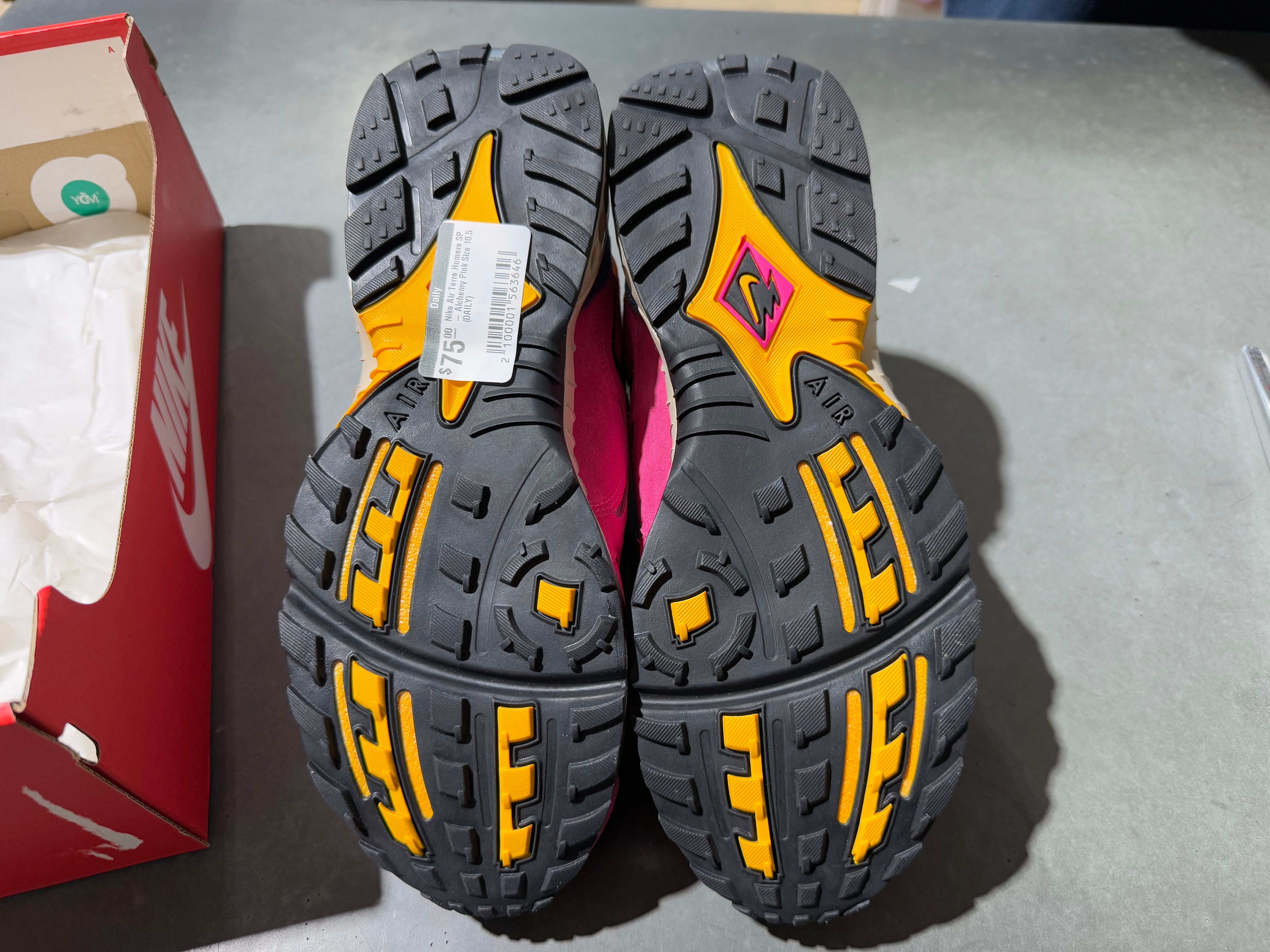 Nike Air Terra Humara SP - Alchemy Pink Size 10.5
