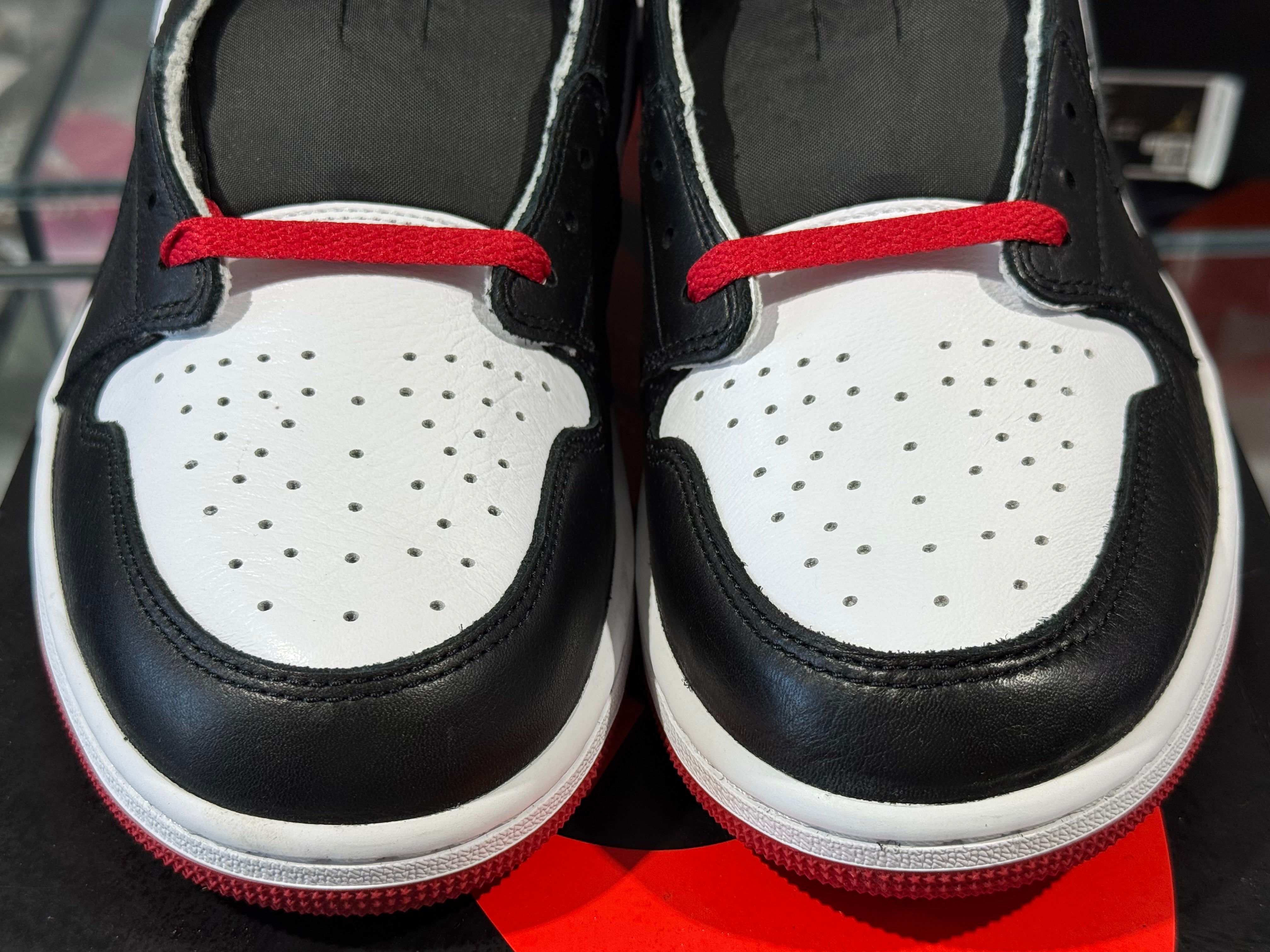 Air Jordan 1 Retro Low OG - Black Toe Size 13