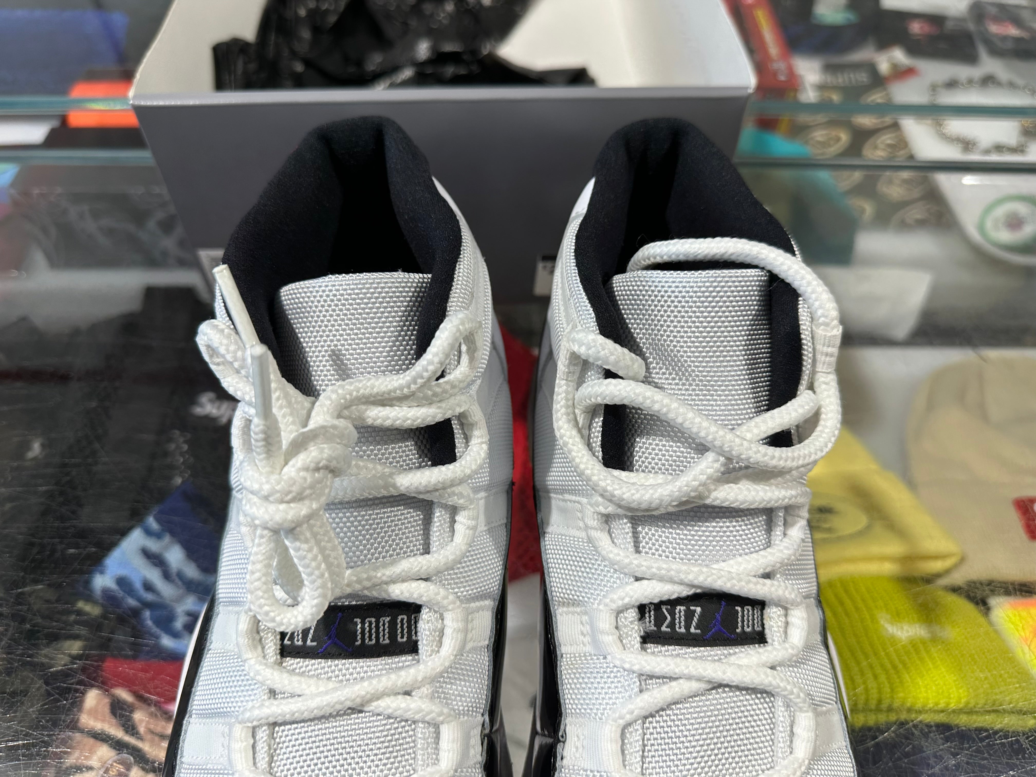 Air Jordan 11 Retro - Concord 2018 Size 11