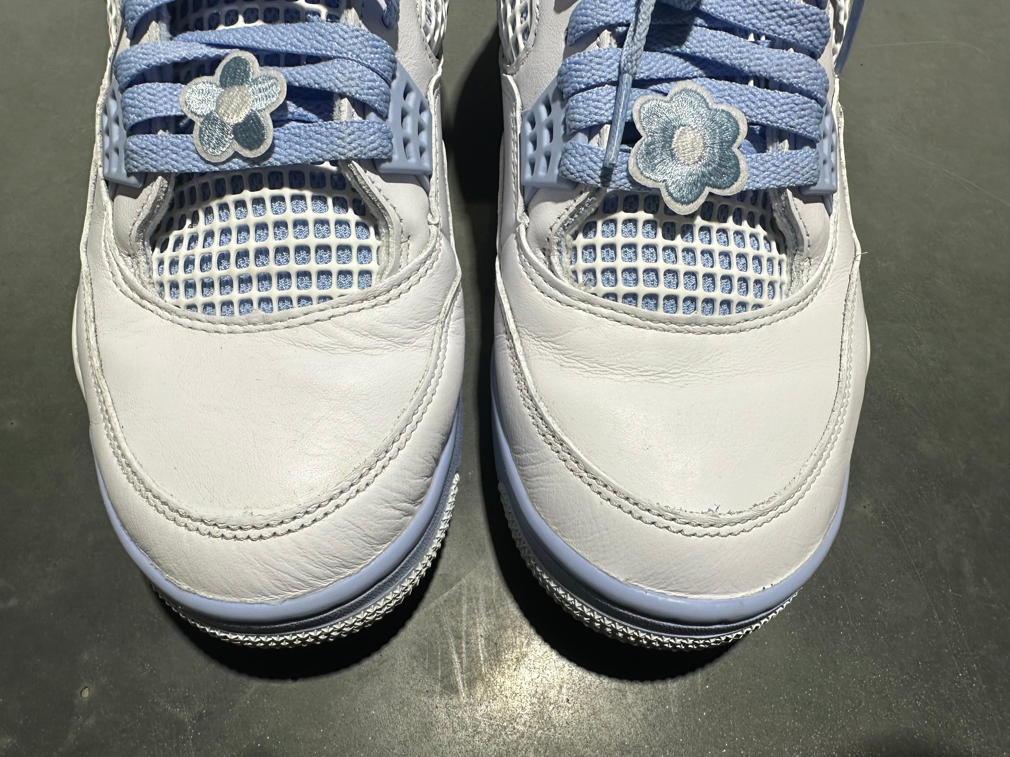 Air Jordan 4 Retro - Forget Me Not Size 11.5W/10M