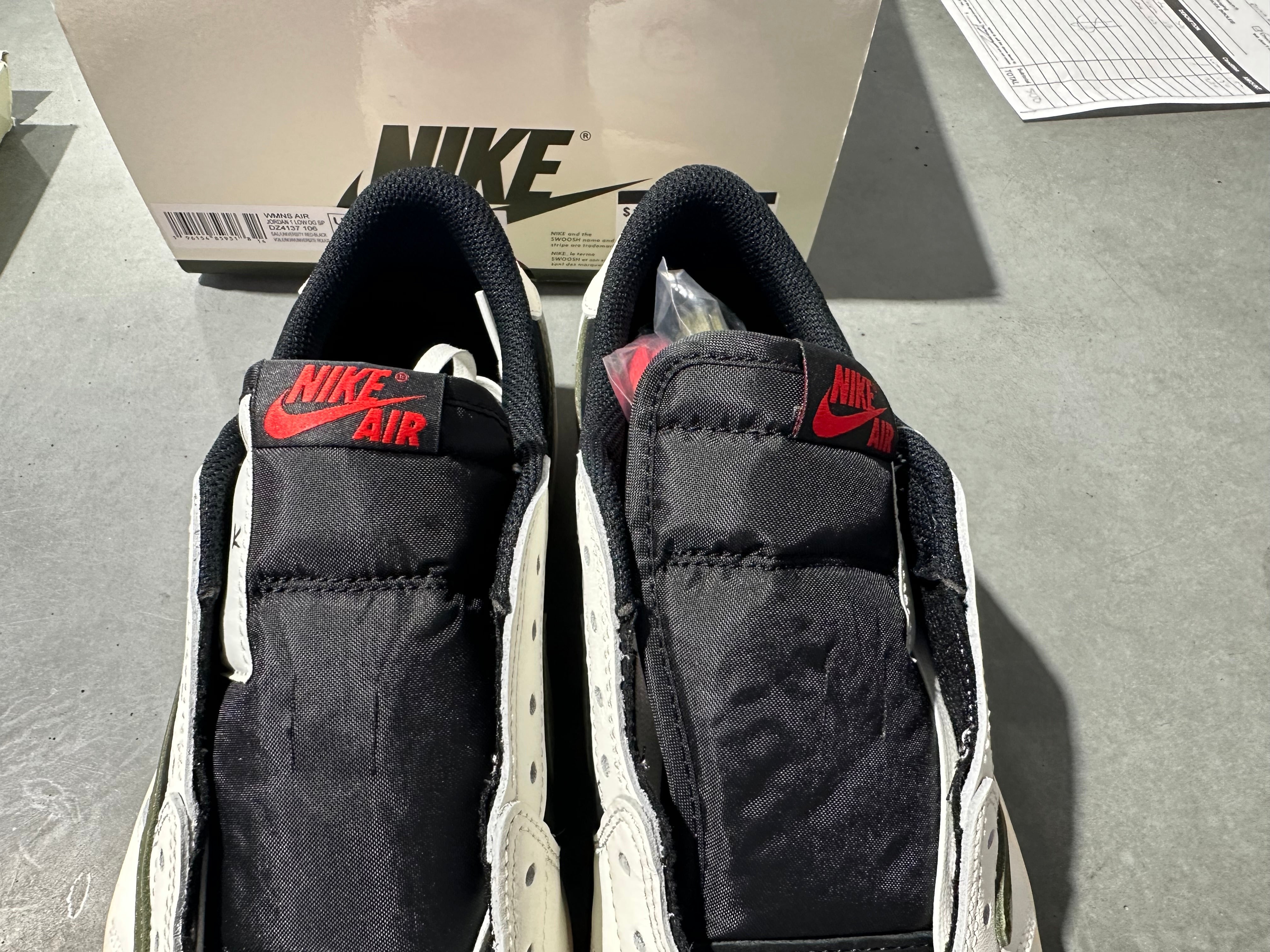 Air Jordan 1 low OG SP - Travis Scott/Olive Size 11W/9.5M