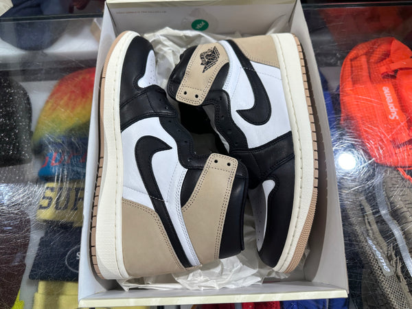 Air Jordan 1 Retro High OG - Latto Size 11.5W/10M