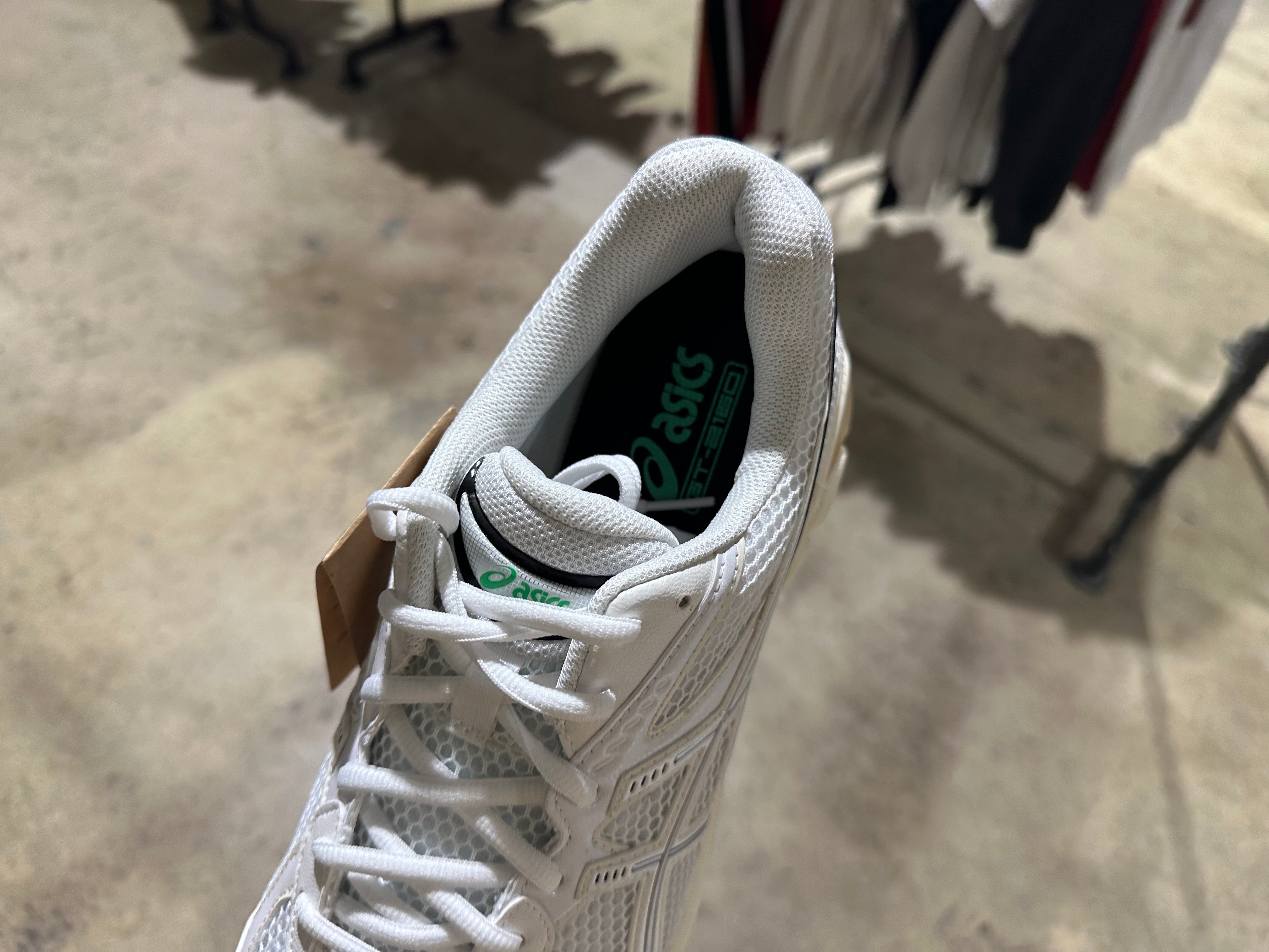 Asics GT 2160 - White/Black Size 7