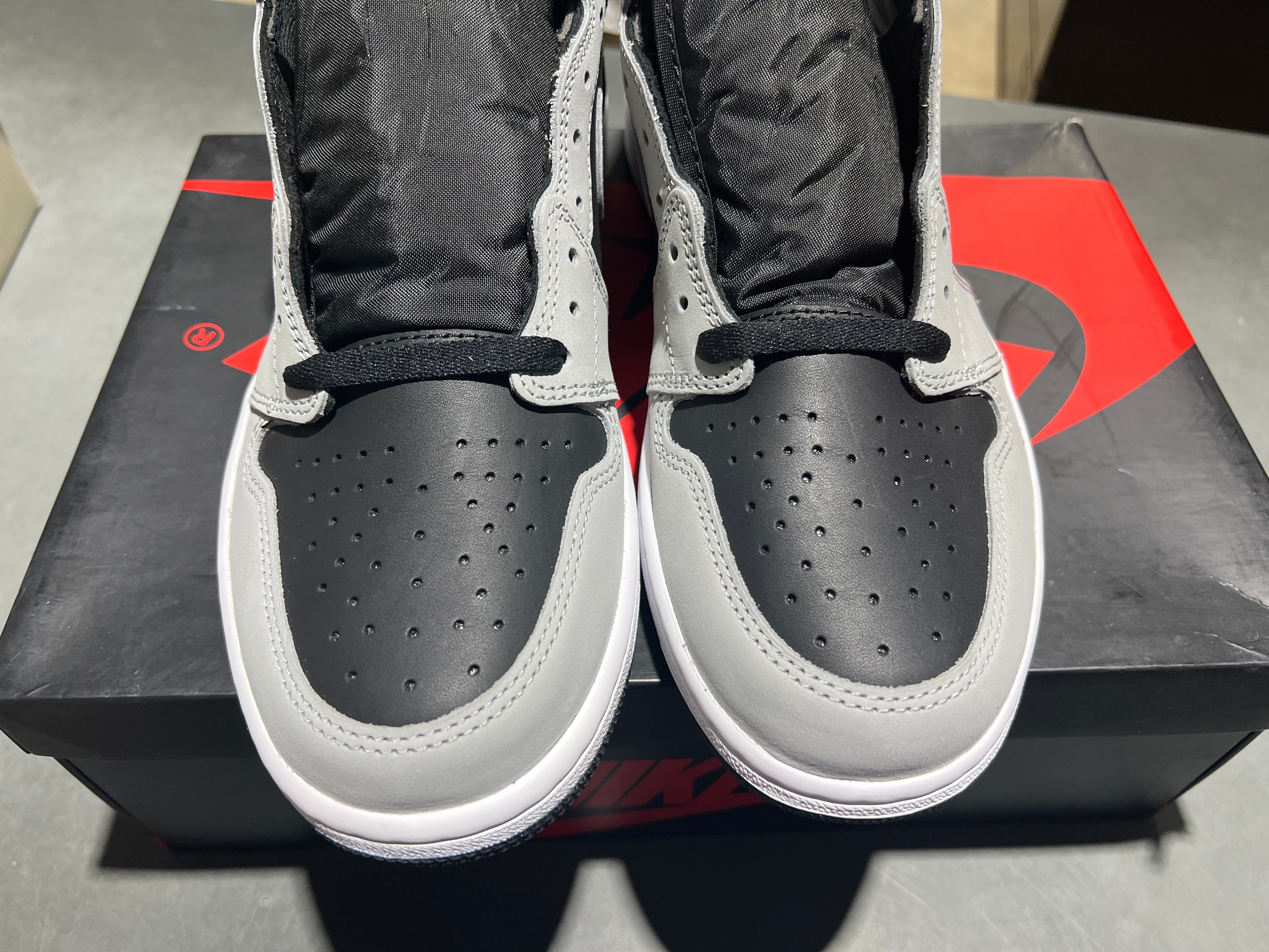 Air Jordan 1 Retro High - Shadow 2.0 Size 11