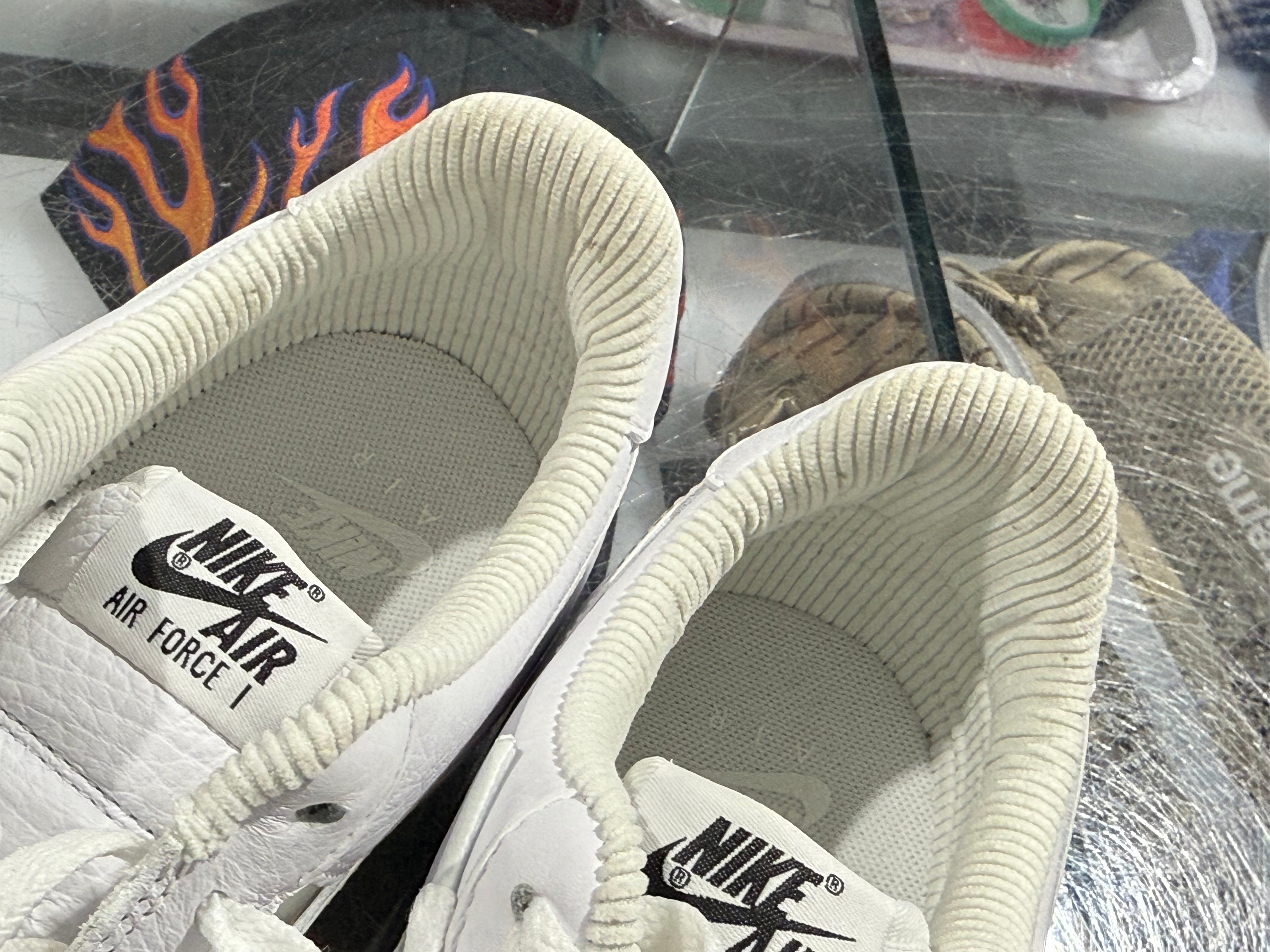 W Nike Air Force 1 07 FF - Olivia Kim Friends & Family/Betty Boop Size 12W/10.5M