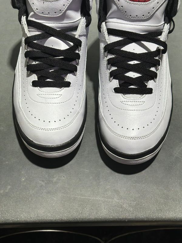 Air Jordan 2 Retro OG - Chicago 2022 Size 9.5