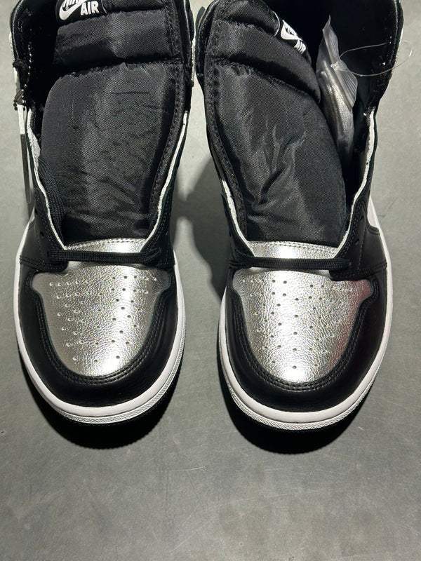WMNS Air Jordan 1 High OG - Silver Toe Size 11W/9.5M