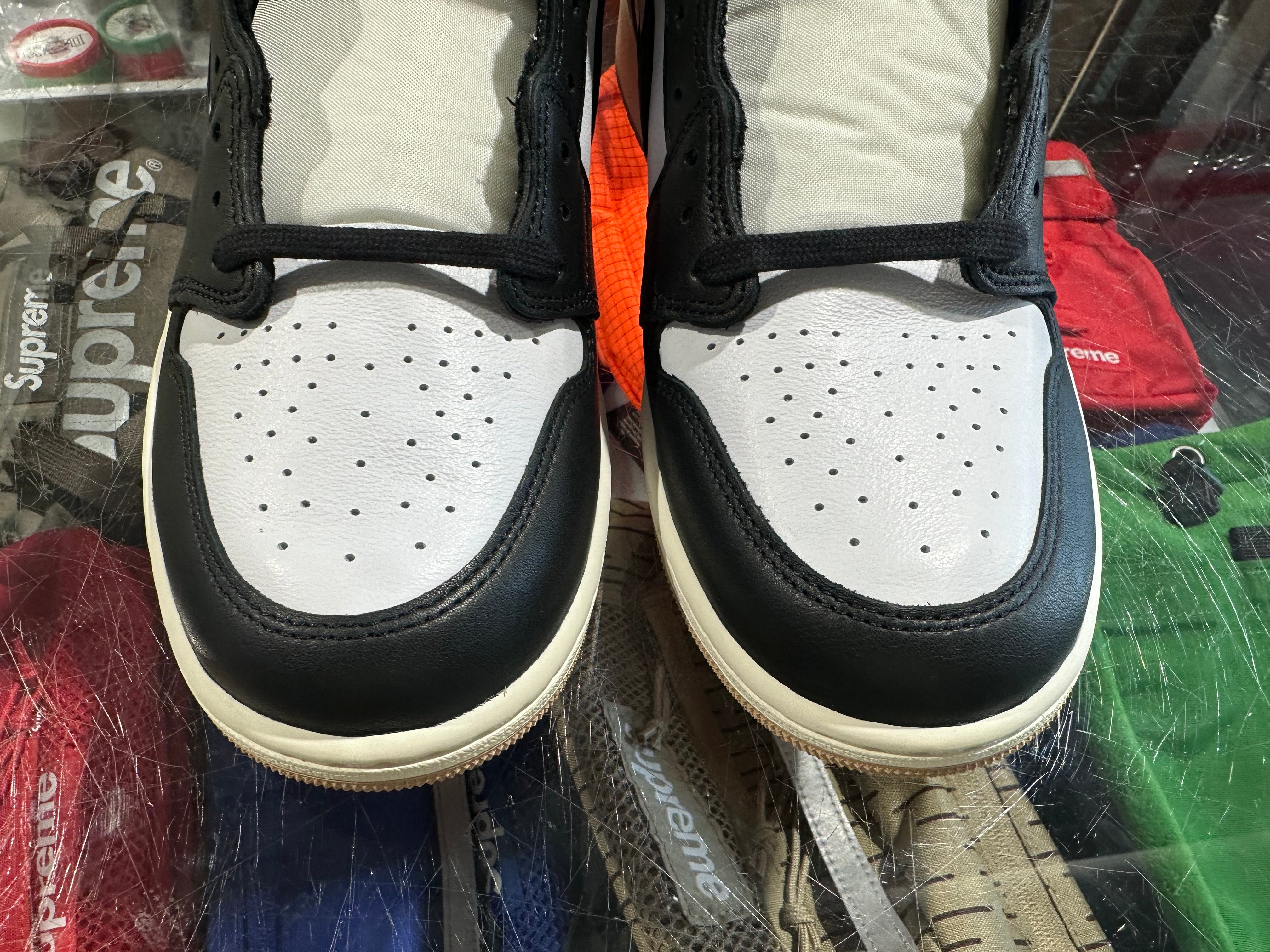 Air Jordan 1 Retro High OG - Latto Size 11.5W/10M