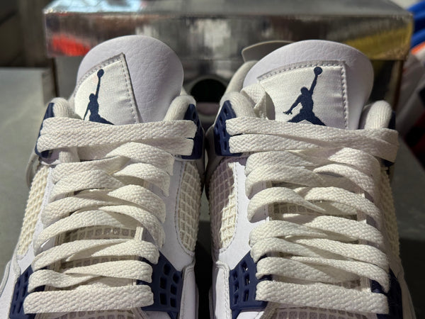 Air Jordan 4 Retro - Midnight Navy Size 9