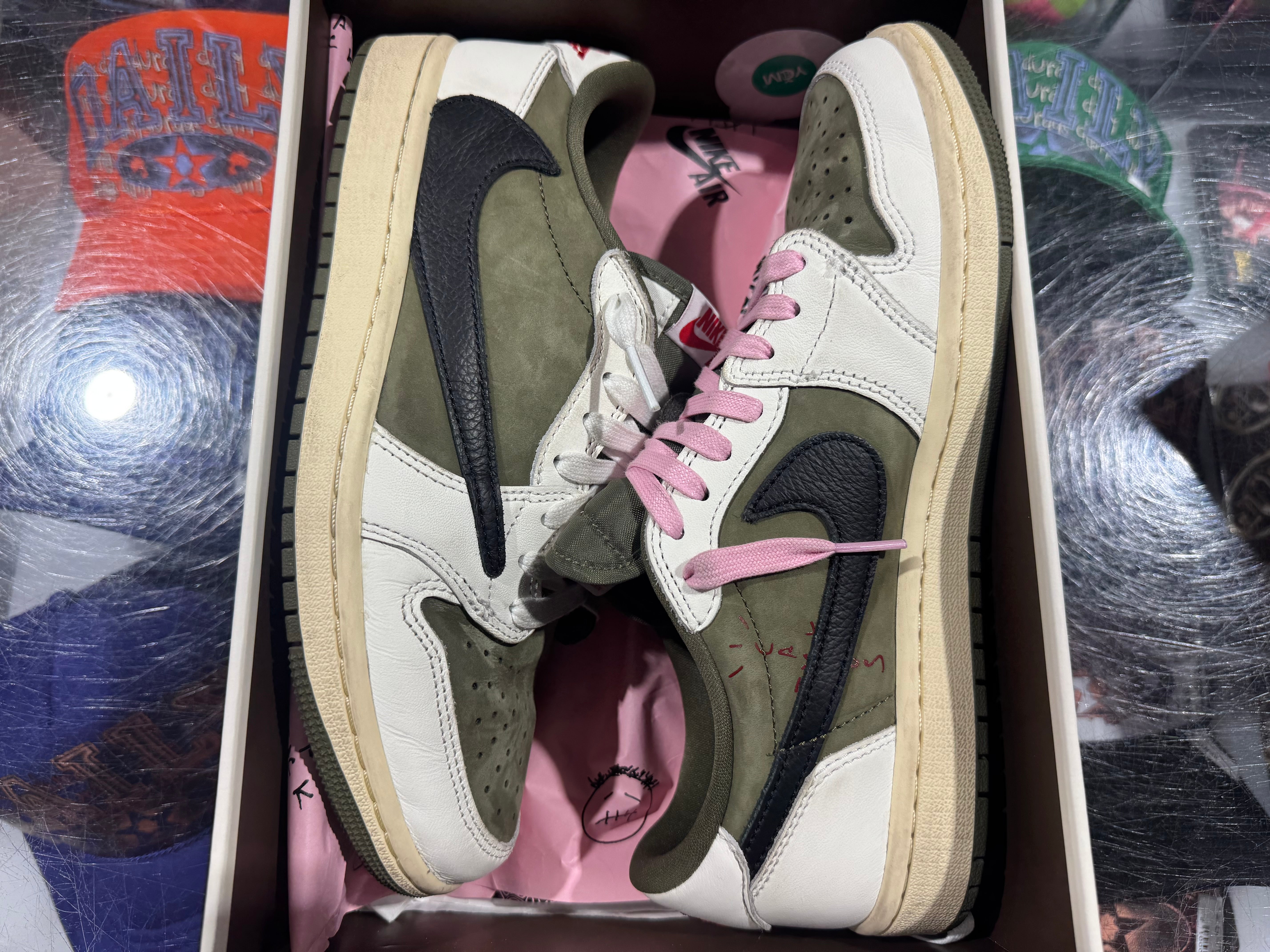 Air Jordan 1 Low OG SP - Medium Olive Size 7.5