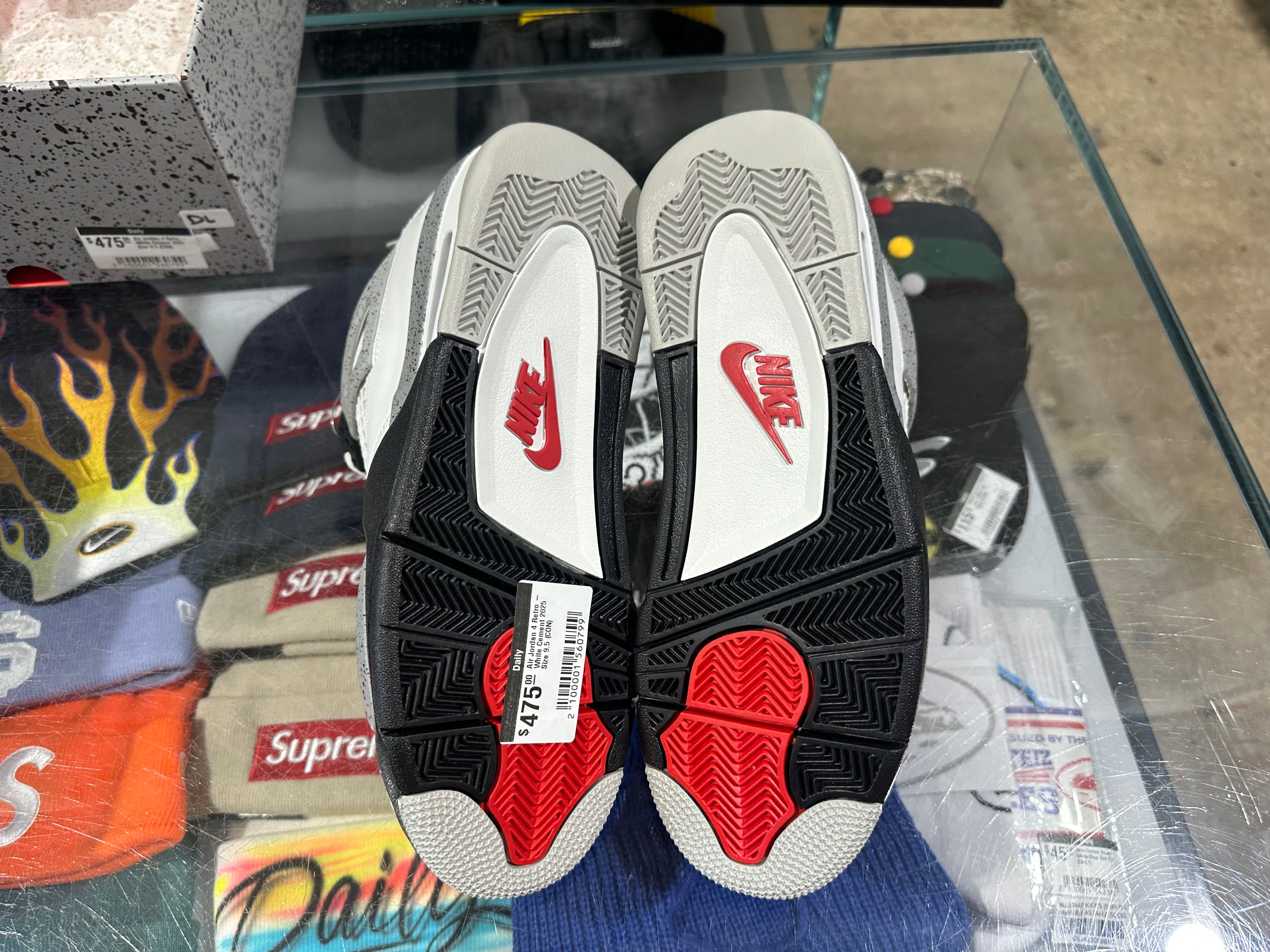 Air Jordan 4 Retro - White Cement 2025