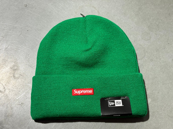 NEW Supreme x New Era Old English Beanie - Green