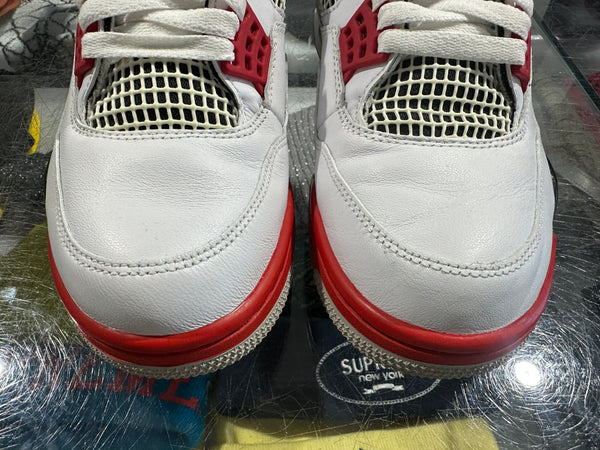 Air Jordan 4 Retro - Fire Red 2020 Size 9.5