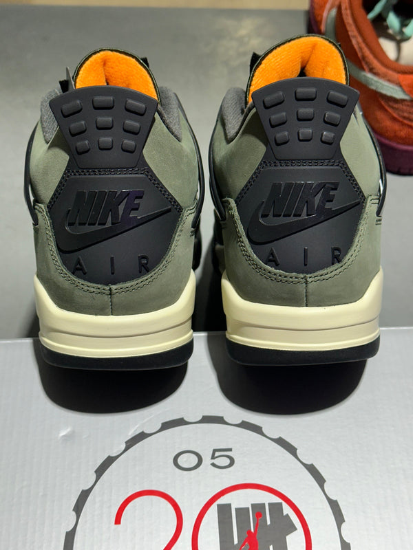 Air Jordan 4 Retro OG SP - Undefeated Size 10.5