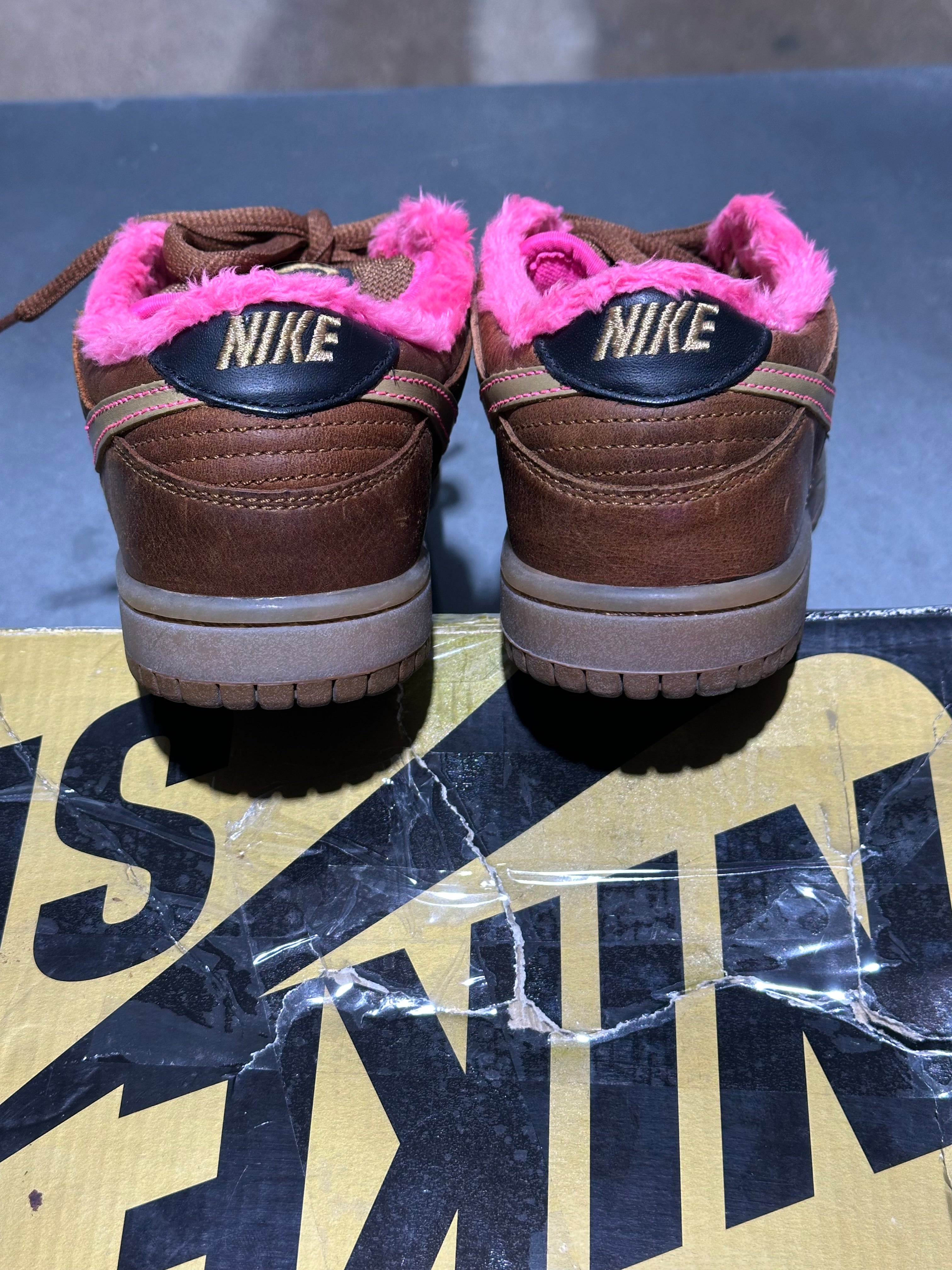 Nike Dunk Low Premium SB - Gibsons Size 4