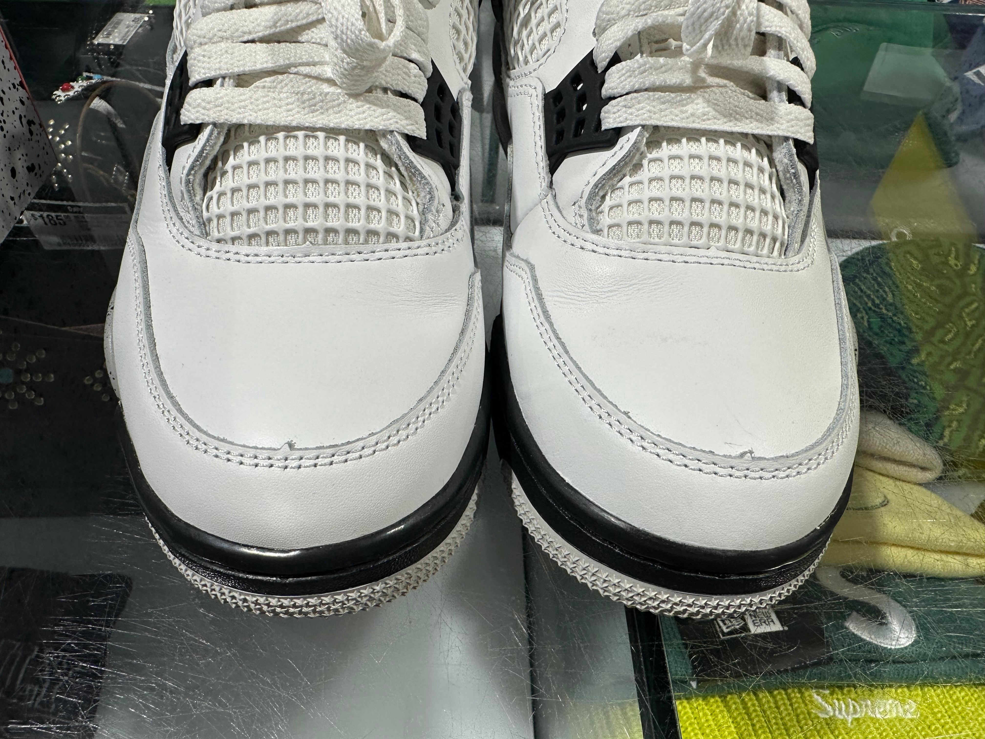 Air Jordan 4 Retro - White Cement 2025 Size 9.5