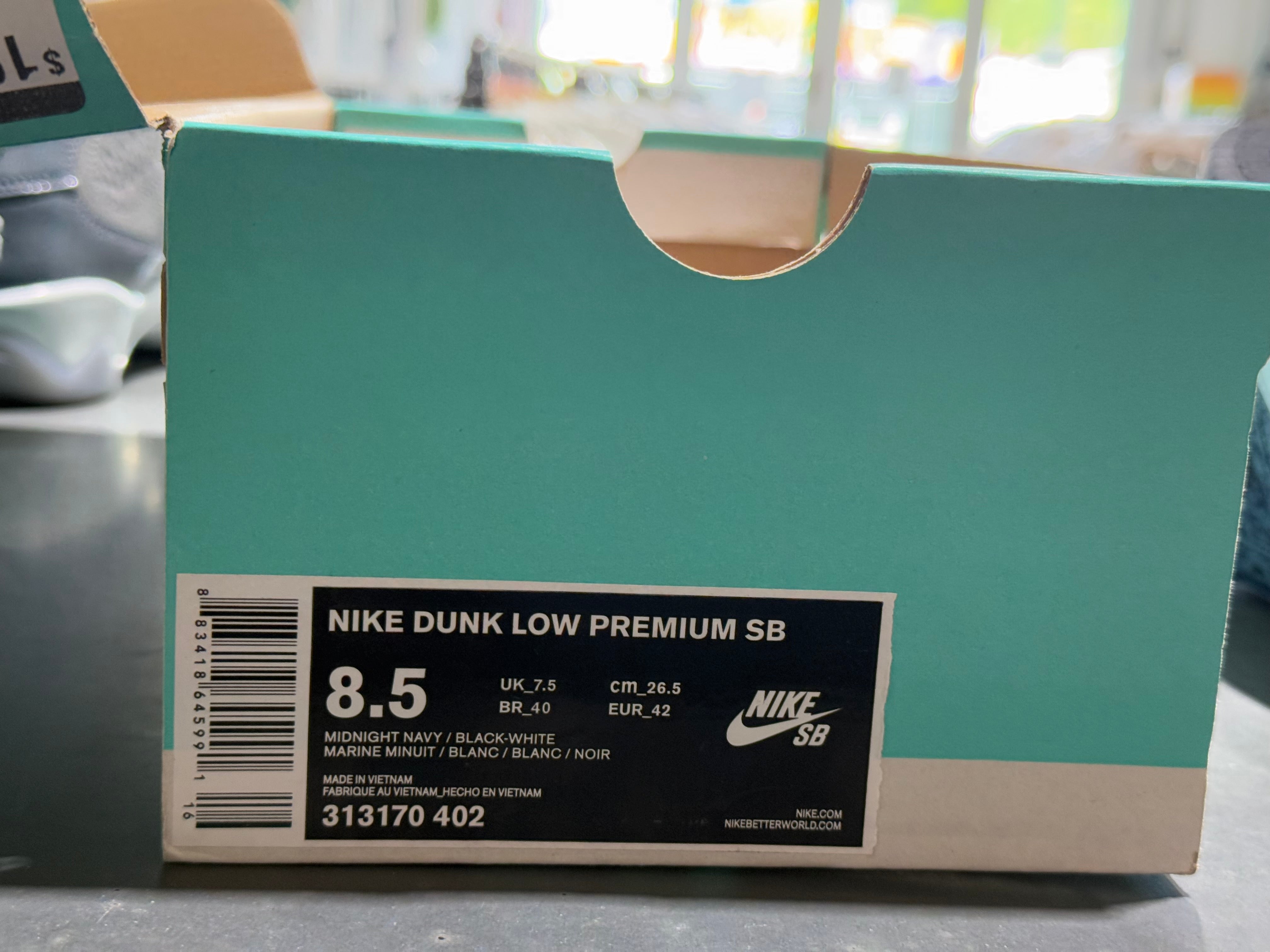 Nike Dunk Low Premium SB - Bleached Denim Size 8.5