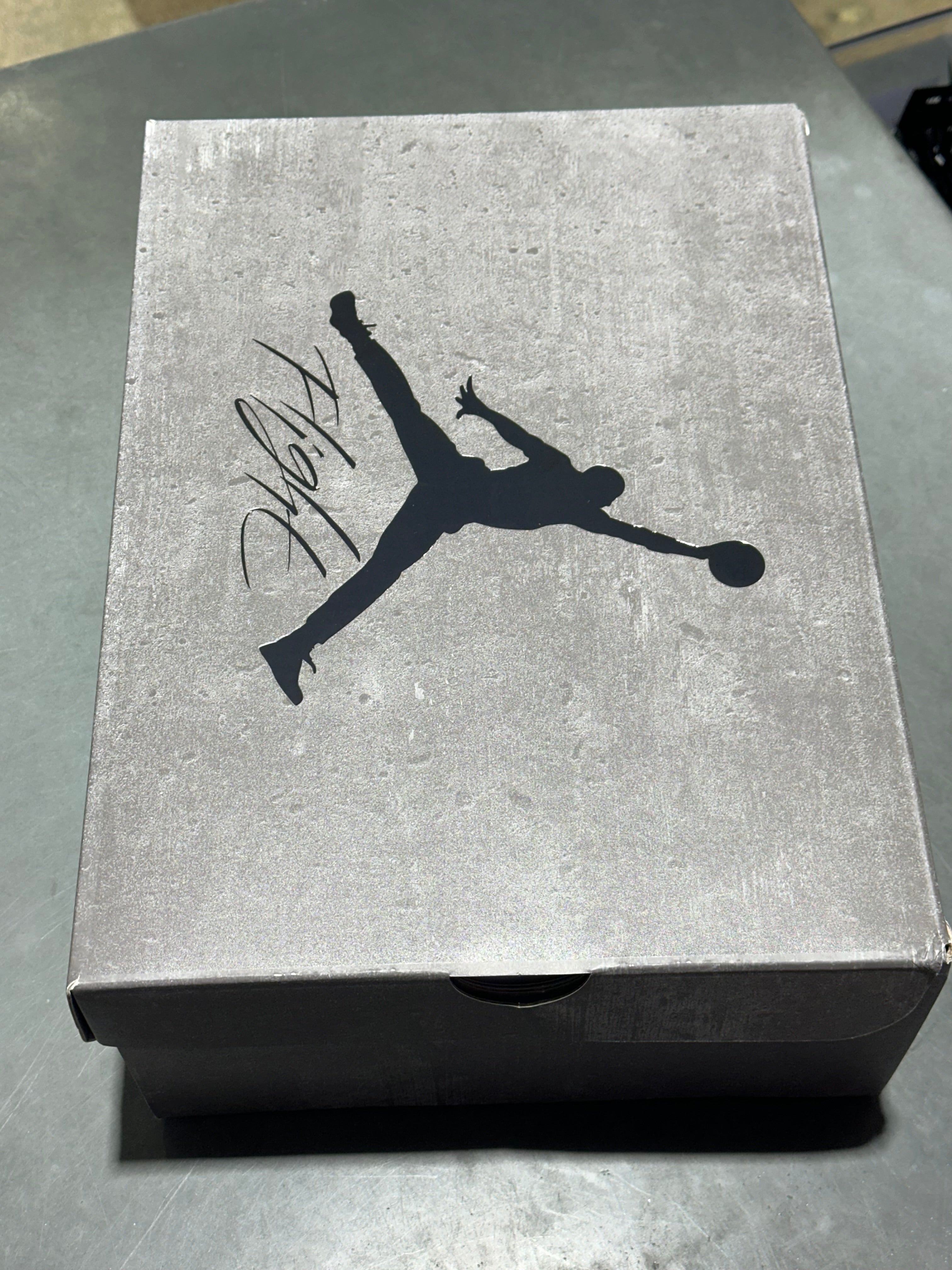 Air Jordan 4 Retro - Cave Stone Size 11