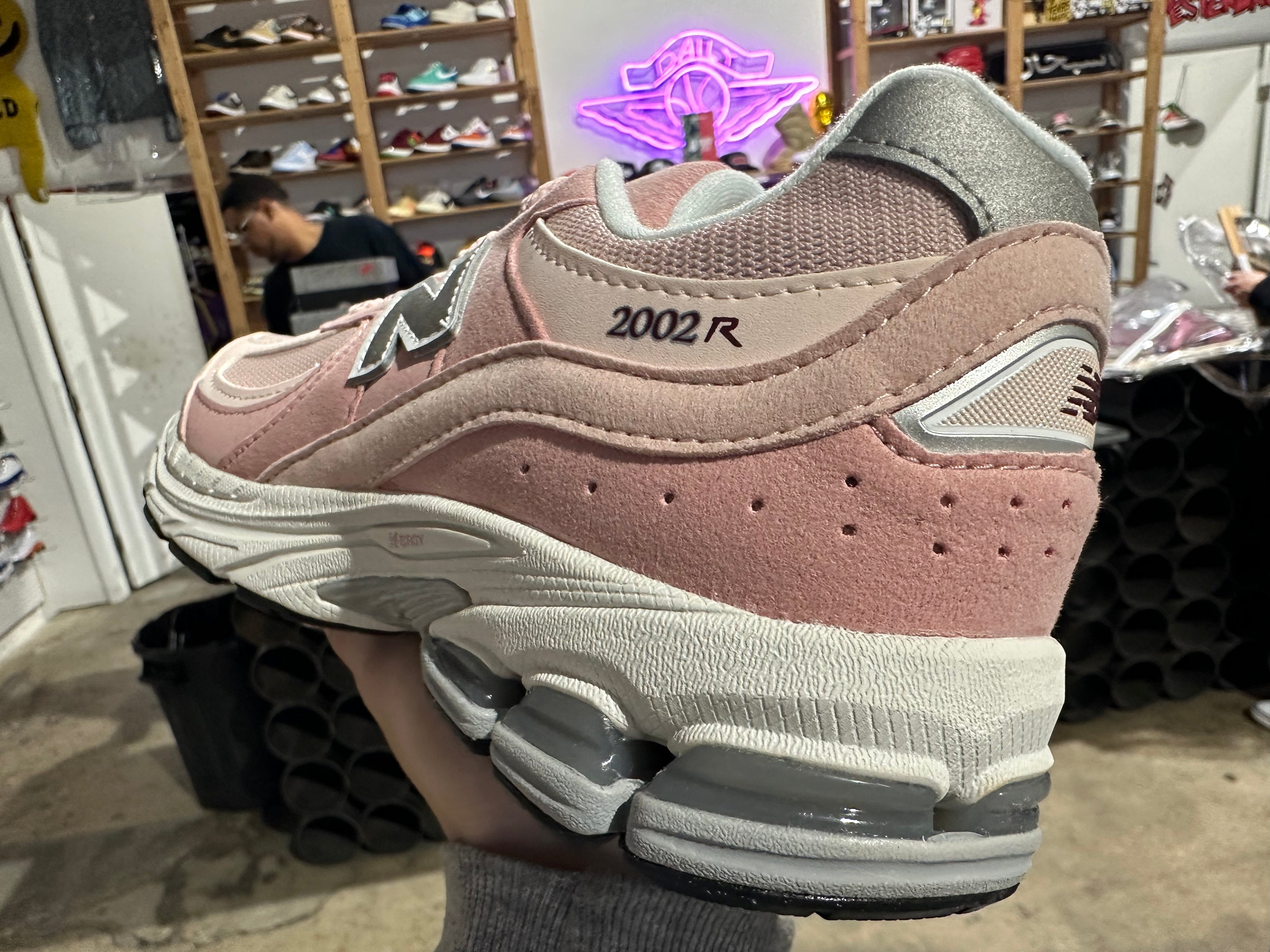 New Balance 2002R (GS) - Pink Sand Size 7Y