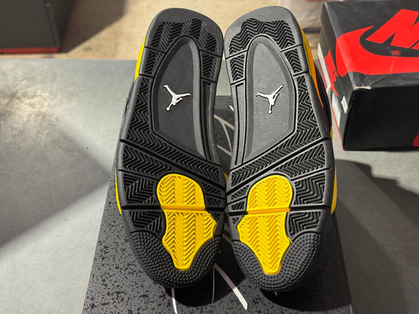 Air Jordan 4 Retro - Thunder 2023 Size 10.5