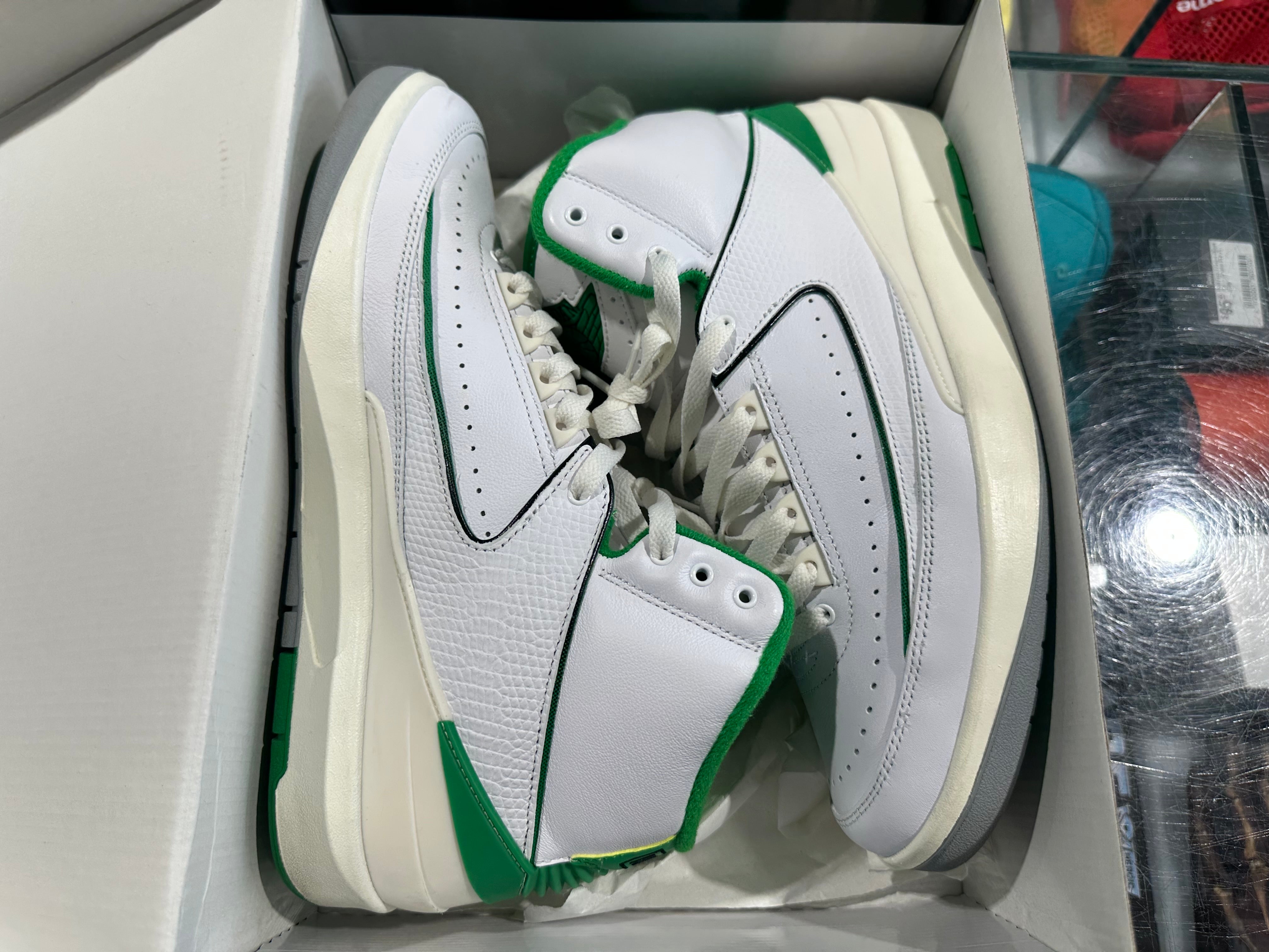 Air Jordan 2 Retro - Lucky Green Size 10.5
