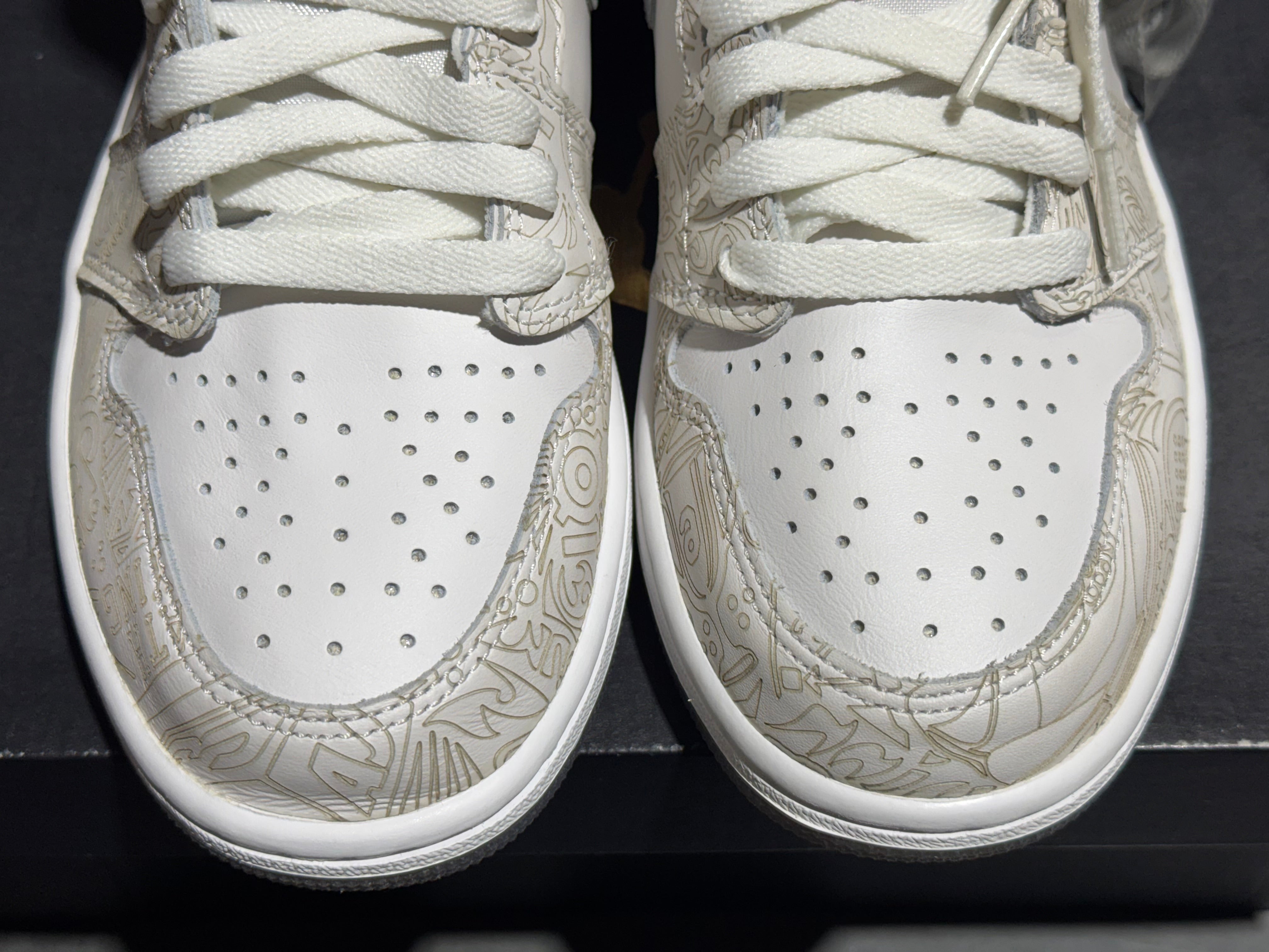 Air Jordan 1 Retro Hi OG Laser 2015 Size 8