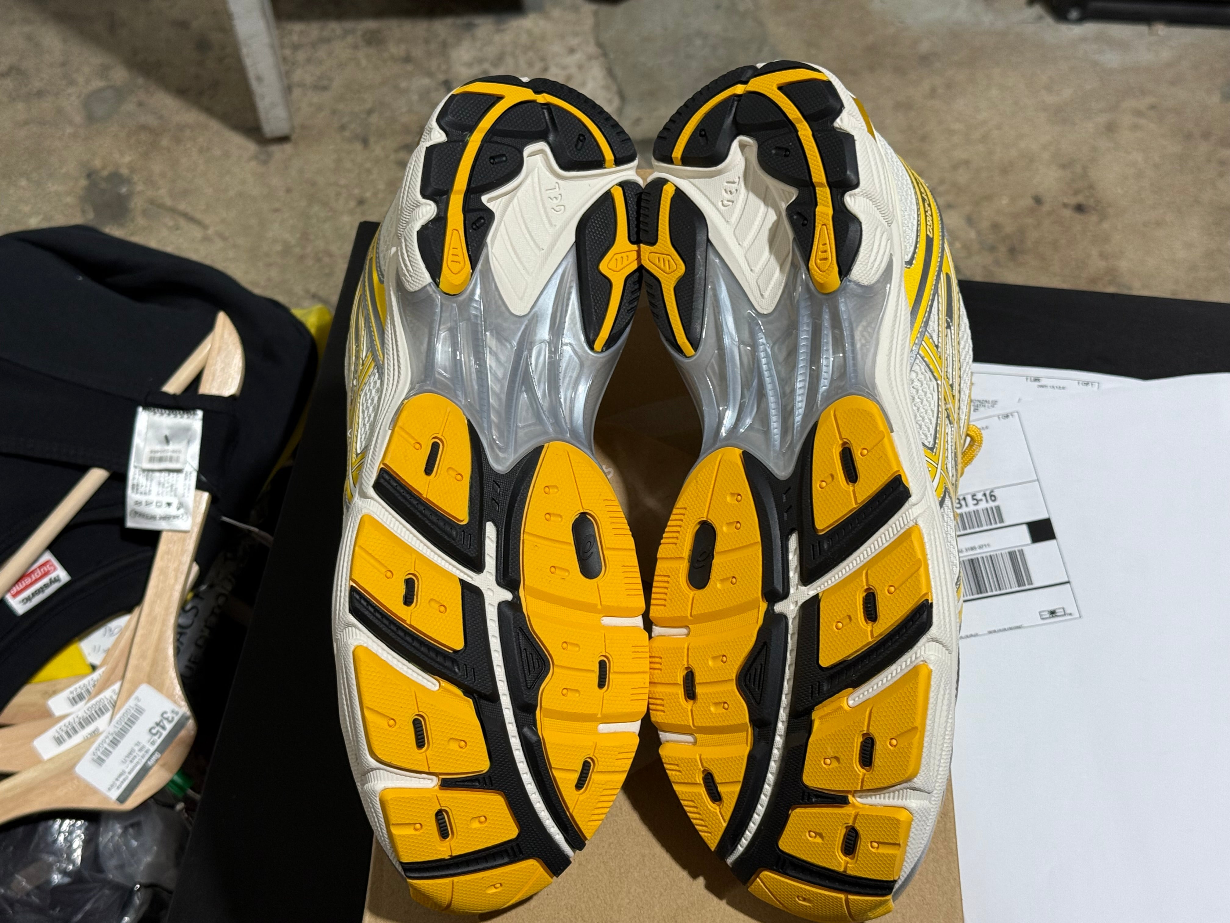 Asics GT 2160 Kith - Cream/Solar Power Size 11