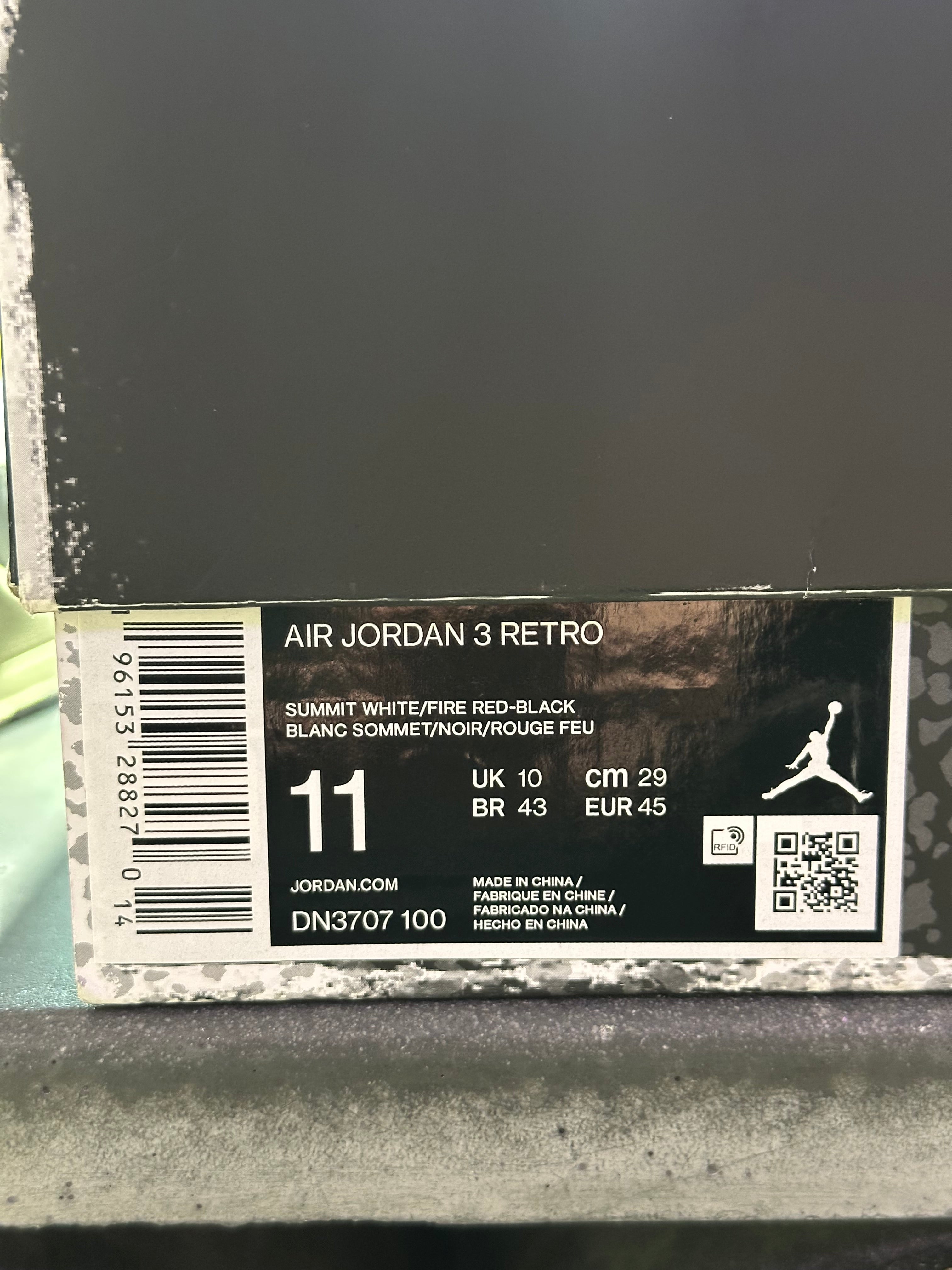 Air Jordan 3 Retro - White Cement Reimagined Size 11