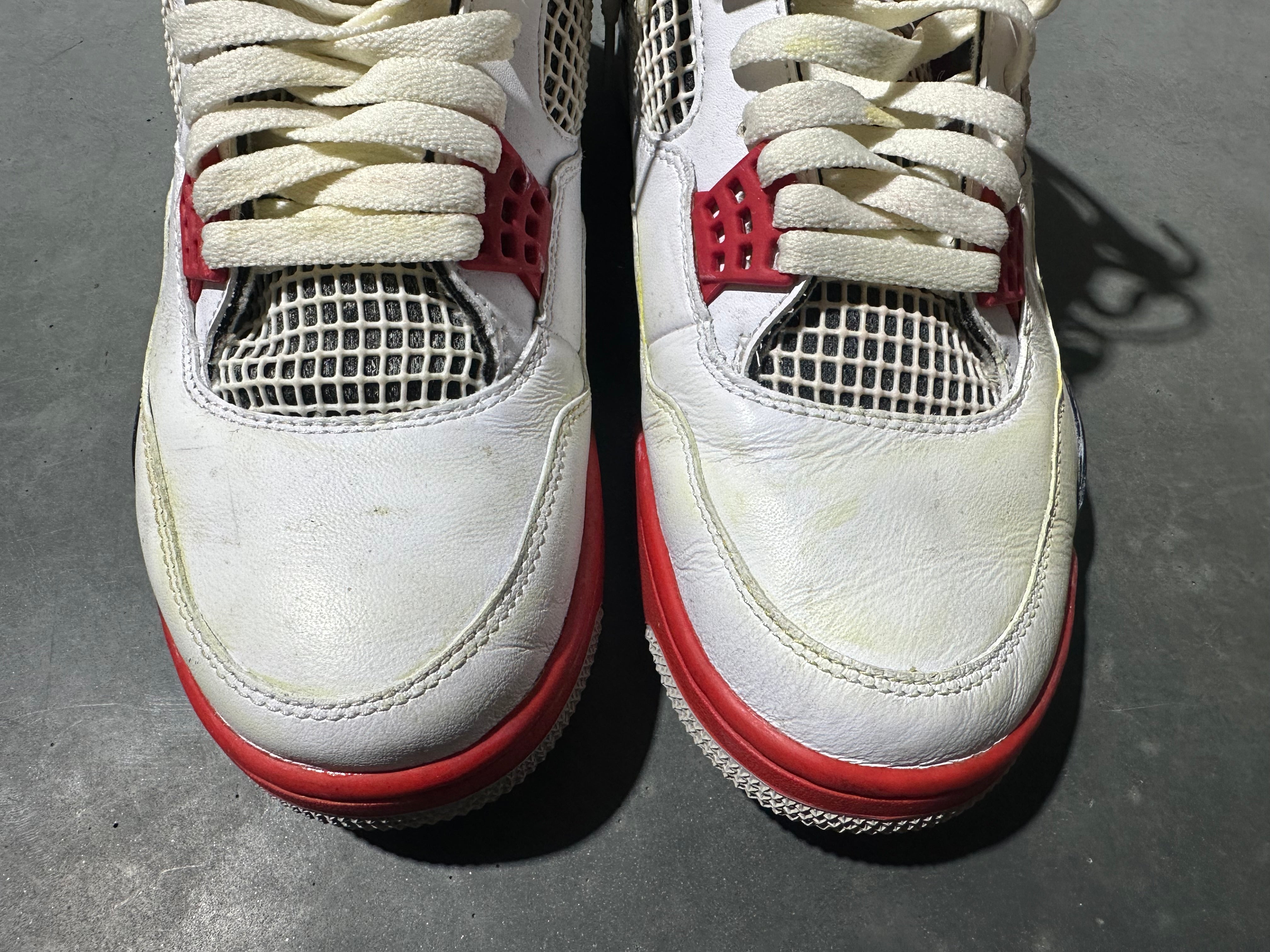 Air Jordan 4 Retro - Fire Red Size 10.5
