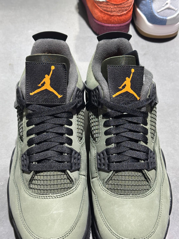 Air Jordan 4 Retro OG SP - Undefeated Size 10.5