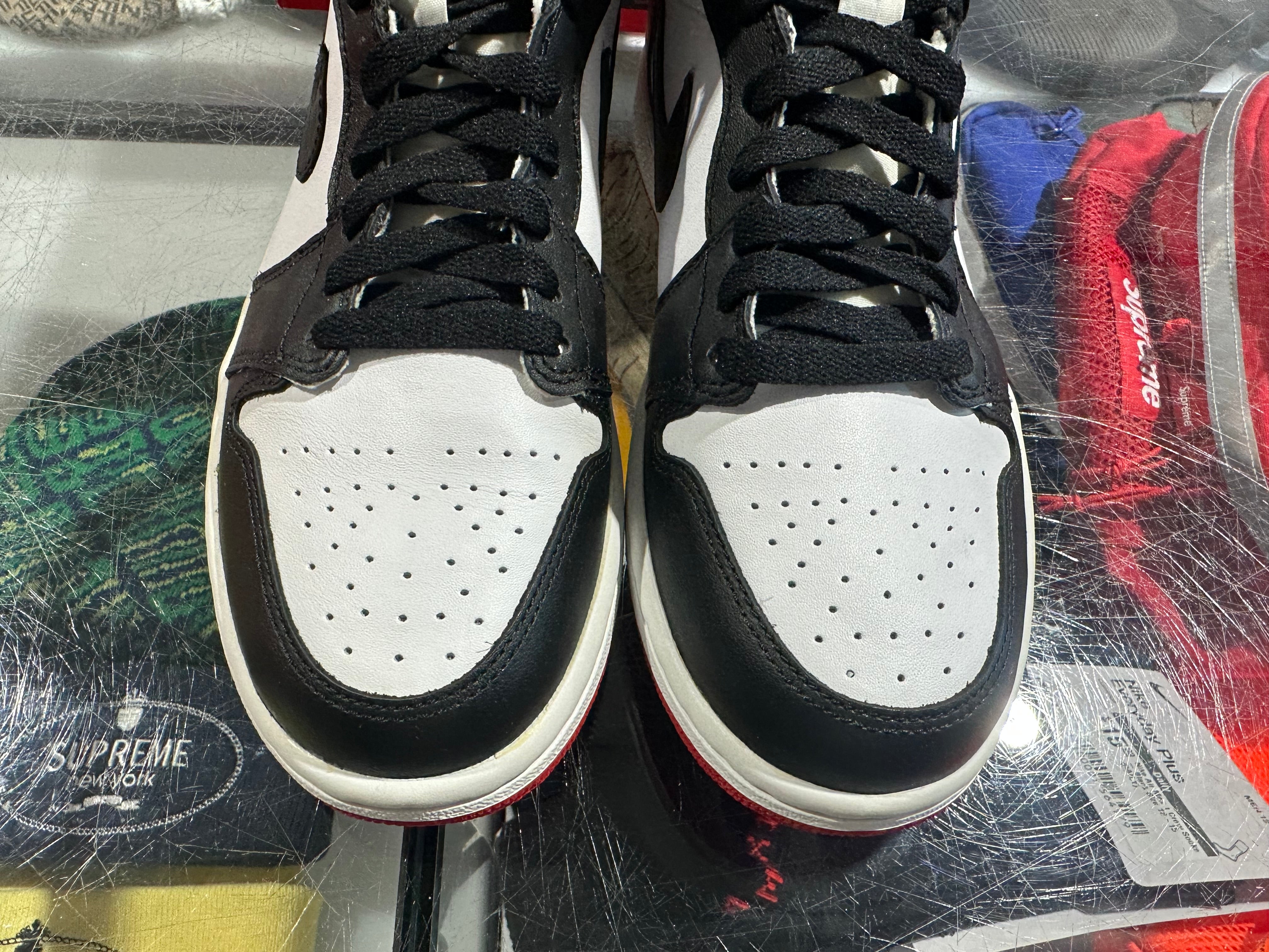 Air Jordan 1 Retro - Black Toe 2013 Size 7.5