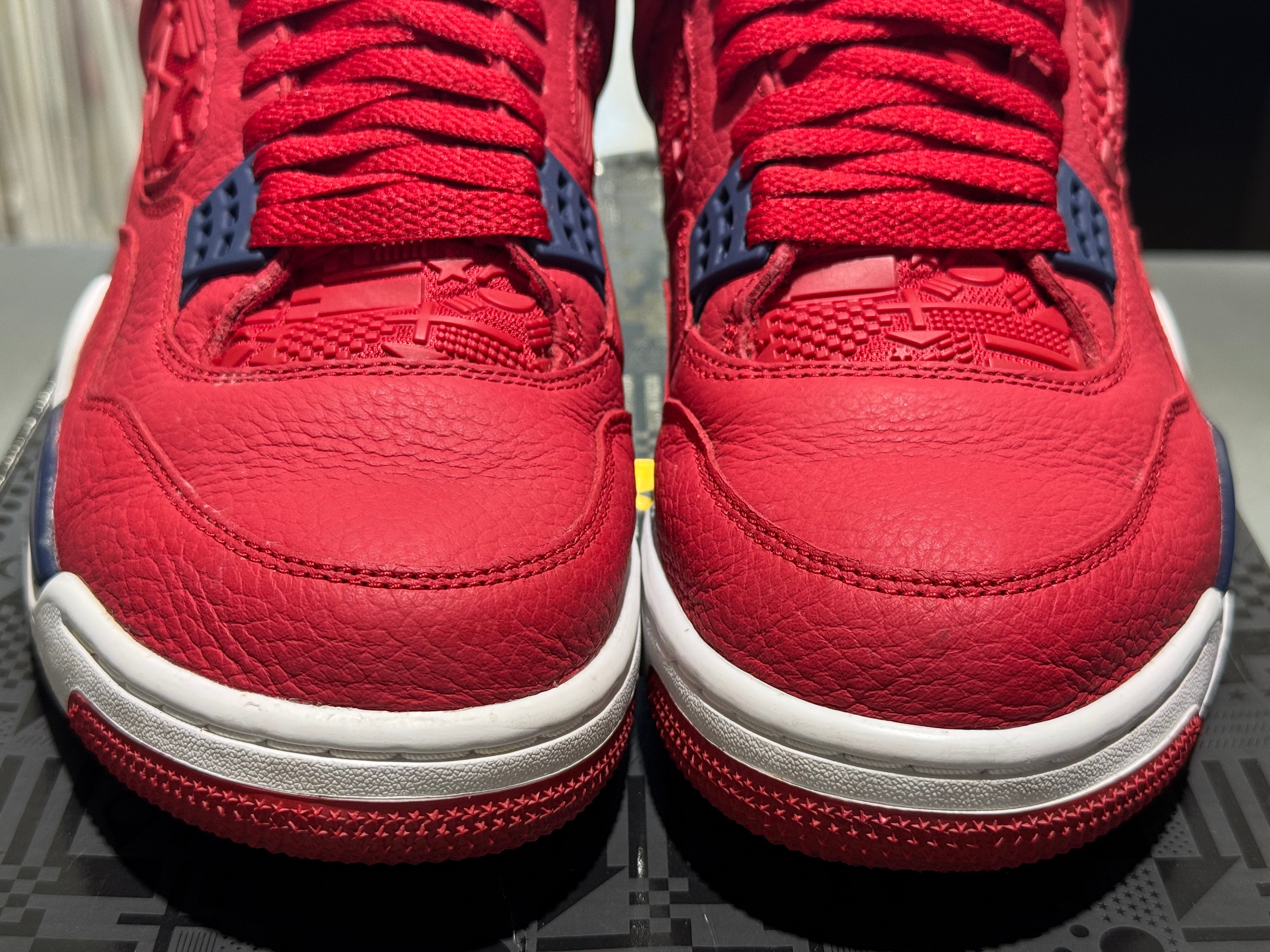 Air Jordan 4 Retro - FIBA 2019 Size 11