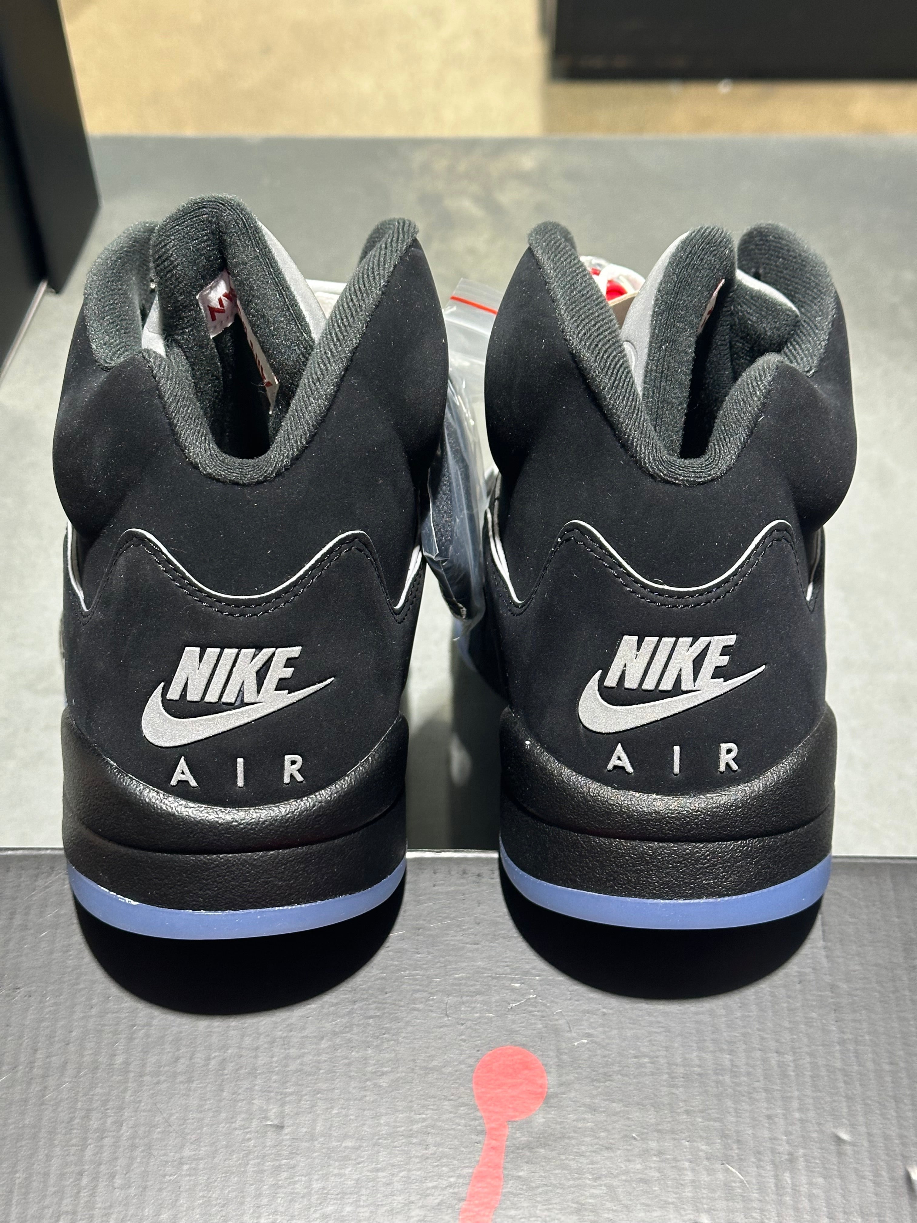 Air Jordan 5 Retro OG - Black Metallic Reimagined Size 9