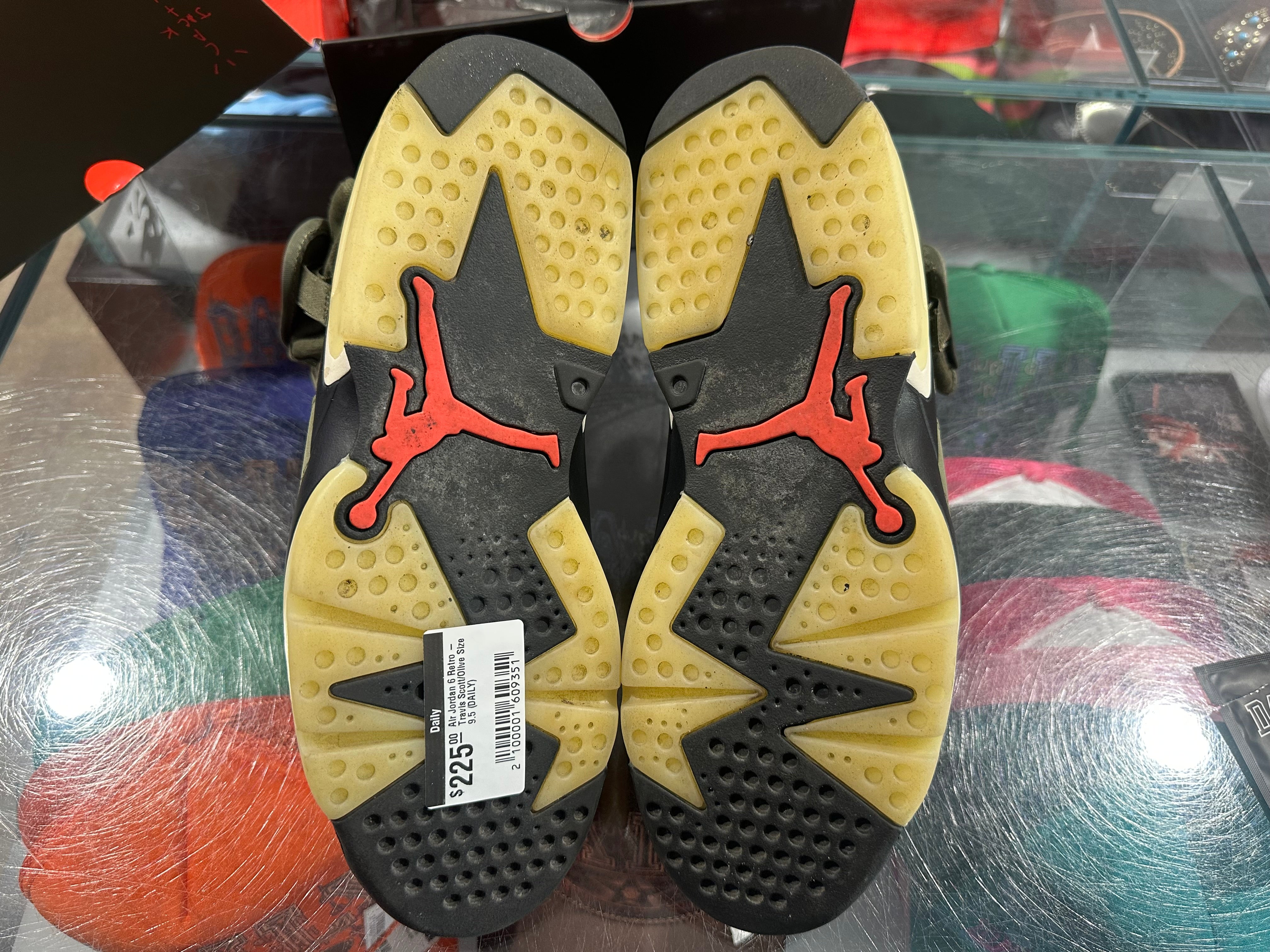 Air Jordan 6 Retro - Travis Scott/Olive Size 9.5