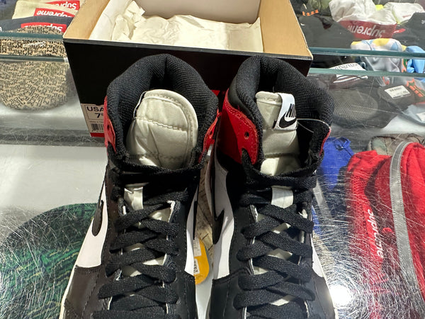 Air Jordan 1 Retro - Black Toe 2013 Size 7.5