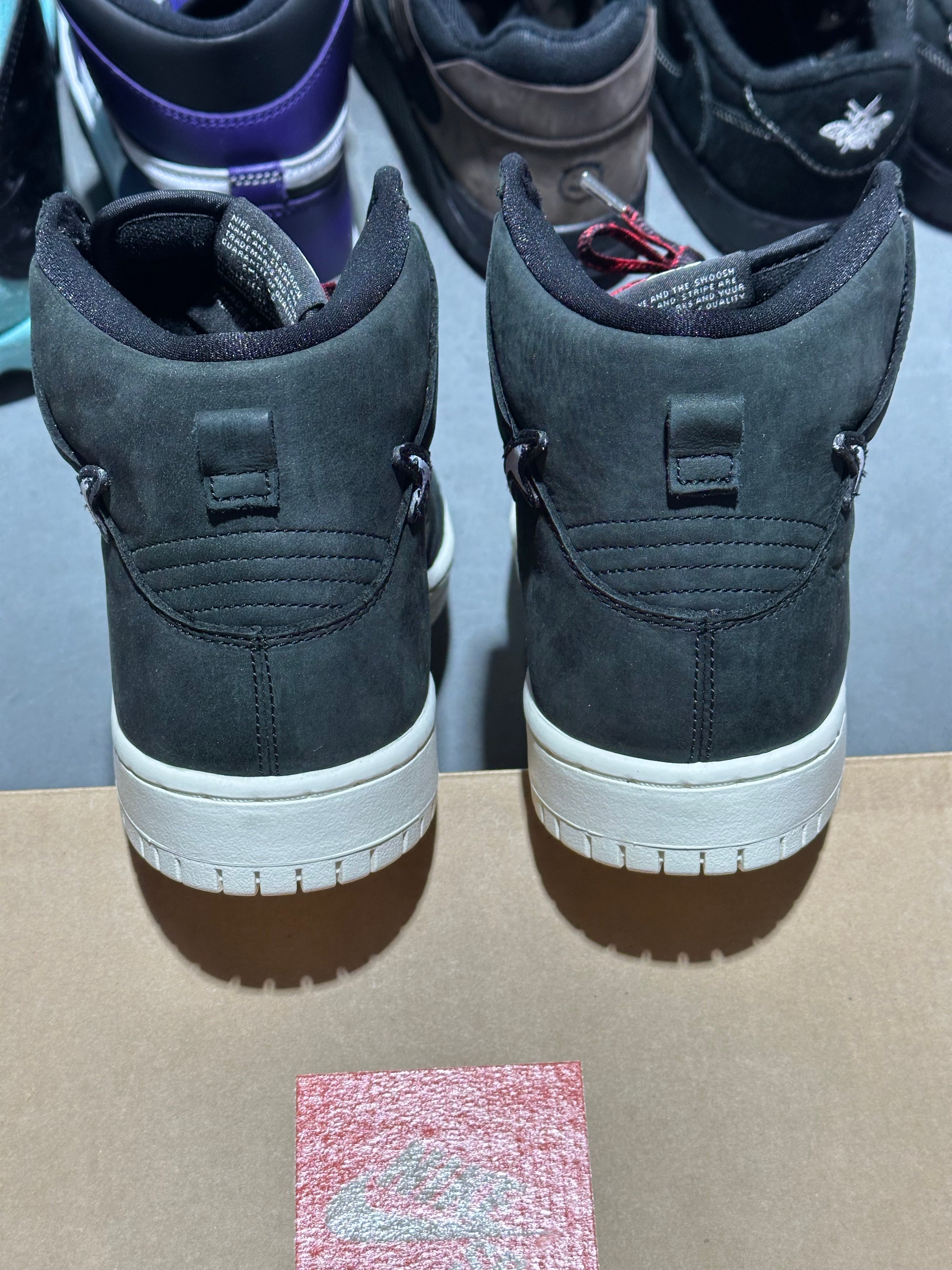 Nike SB Dunk High - Oski Shark Size 9