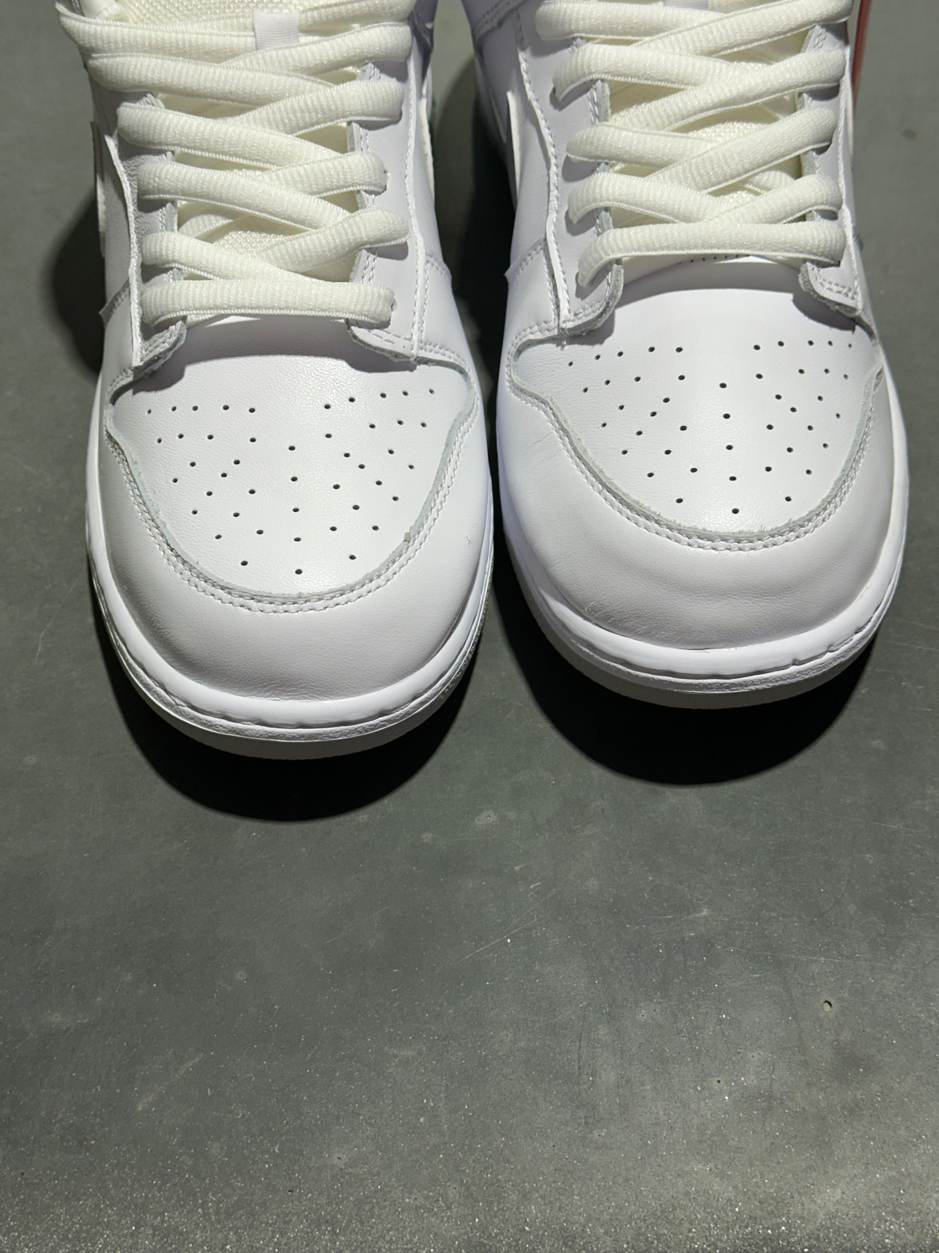 Nike SB Dunk Low Supreme 94 - White Size 11.5