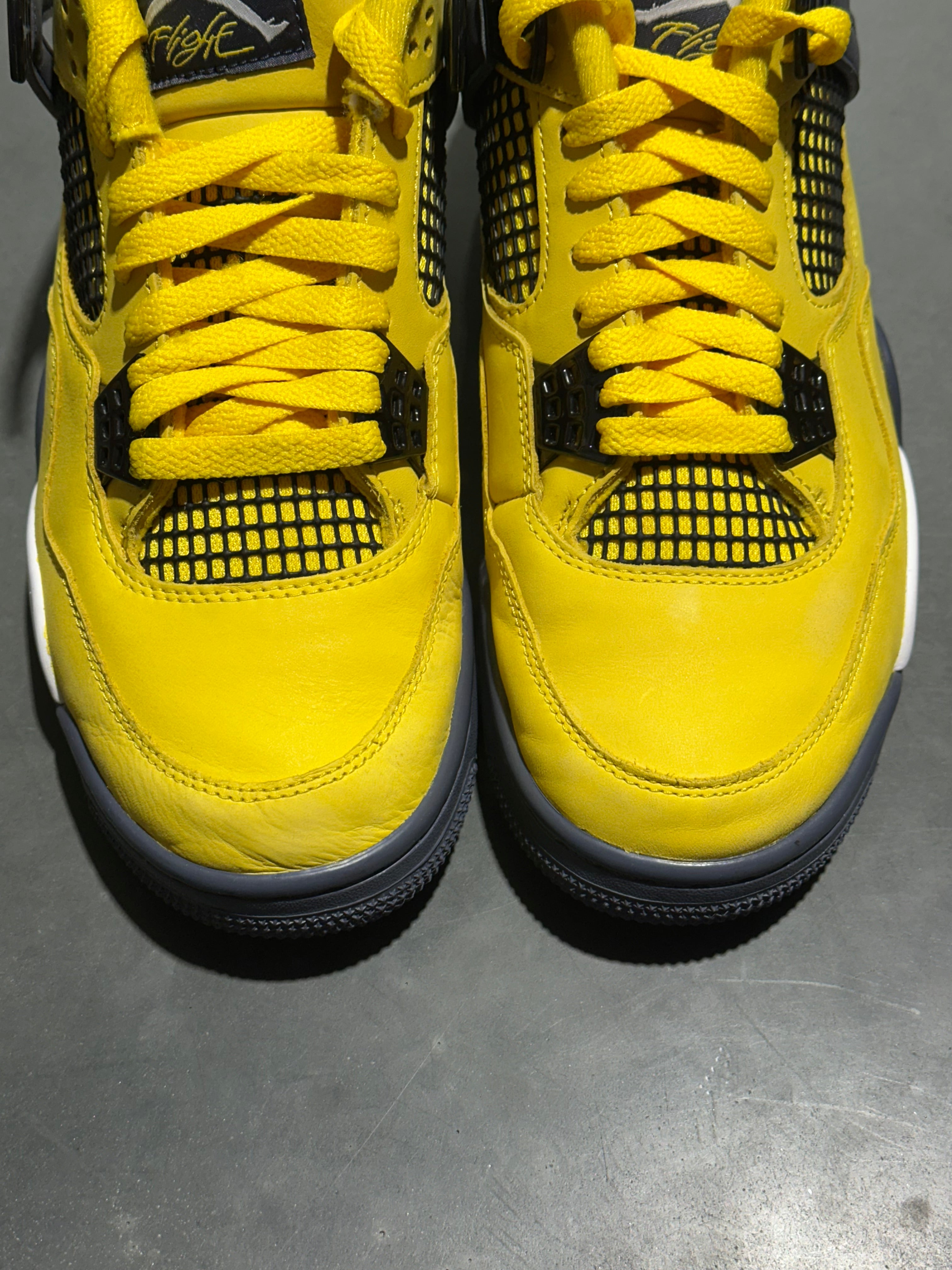 Air Jordan 4 Retro - Lightning Size 8.5