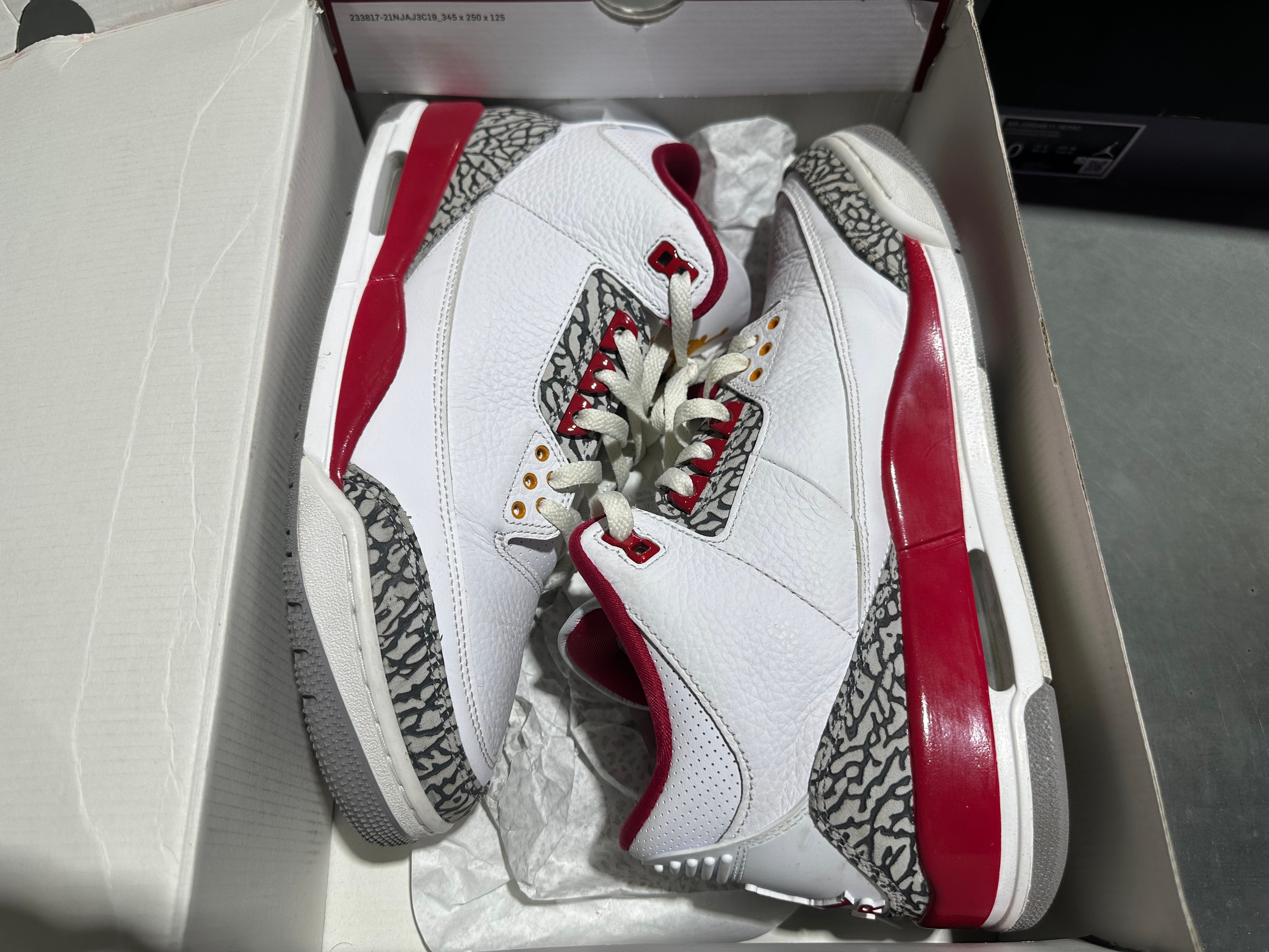 Air Jordan 3 Retro - Cardinal Red Size 10.5