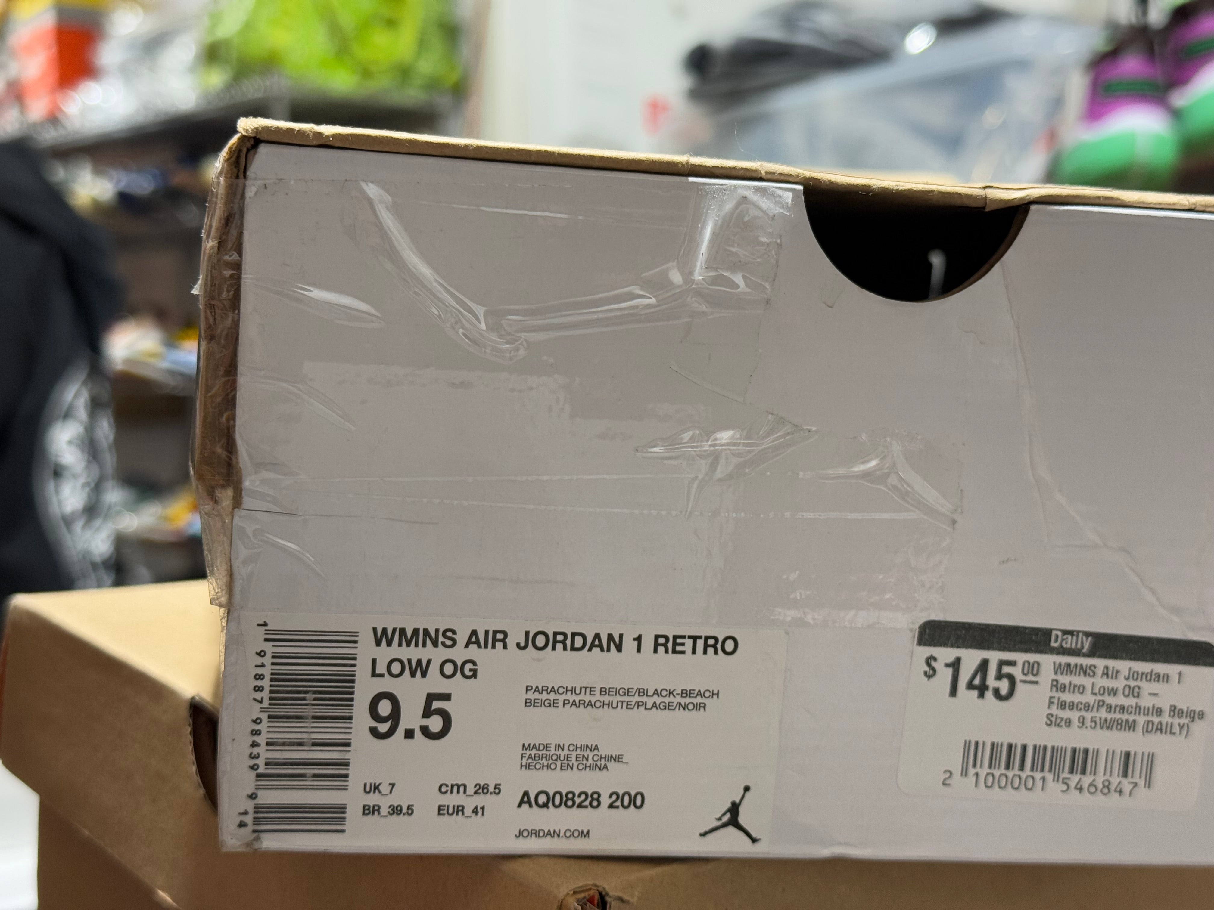 WMNS Air Jordan 1 Retro Low OG - Fleece/Parachute Beige Size 9.5W/8M