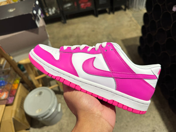Nike Dunk Low (GS) - Laser Fuschia Size 5.5Y