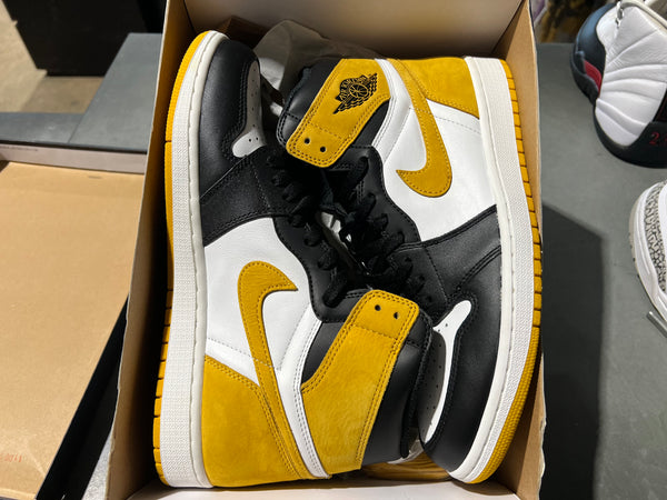 Air Jordan 1 Retro High OG - Yellow Ochre Size 11